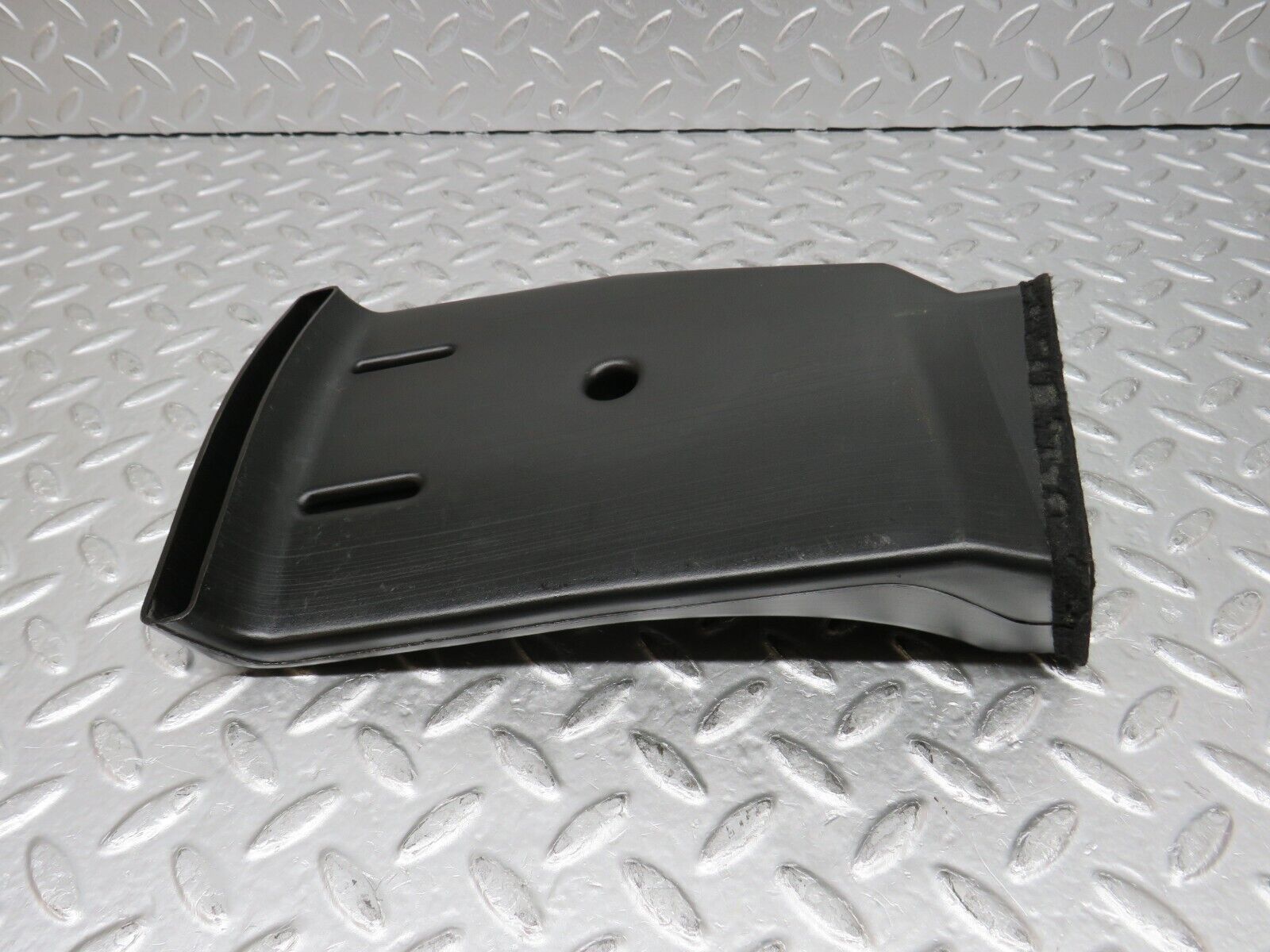 0486 Mercedes-Benz W123 230E Air Duct Heater Ventilation Right 1238310746