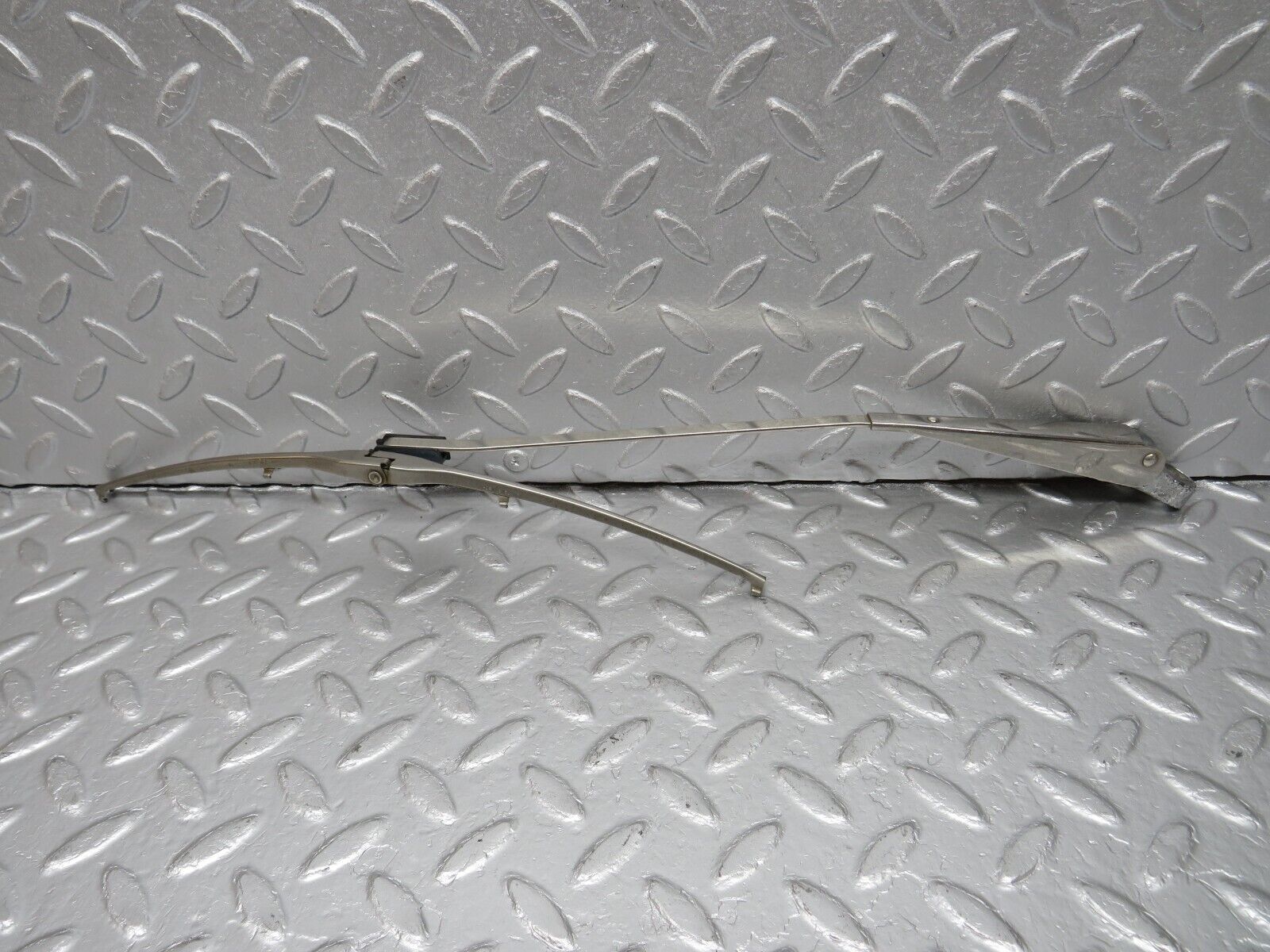 40372 Mercedes-Benz W110 230 Windscreen Wiper Arm Right Side