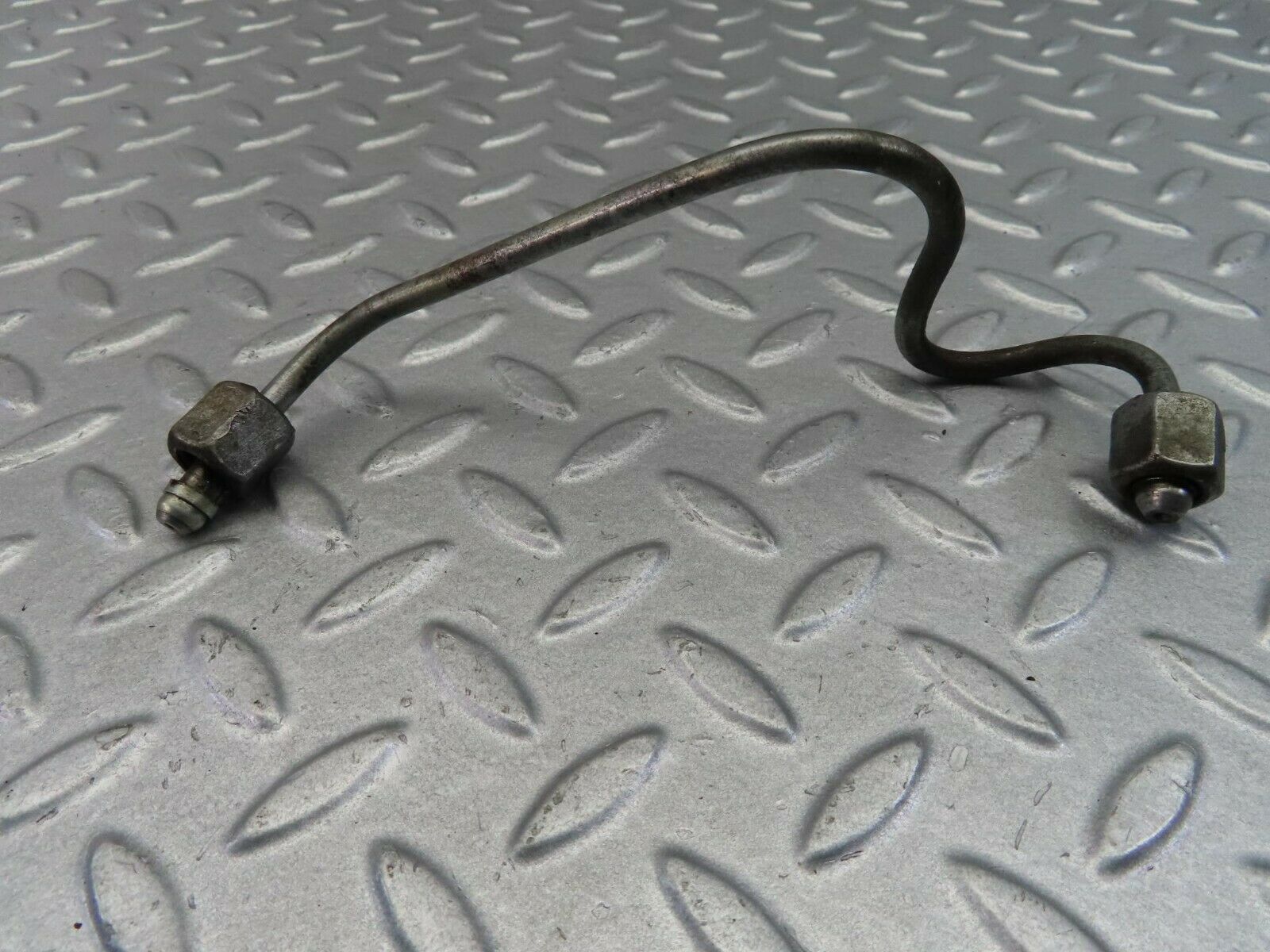 7977 Mercedes-Benz W115 220D Fuel Line Hose Set With Bracket