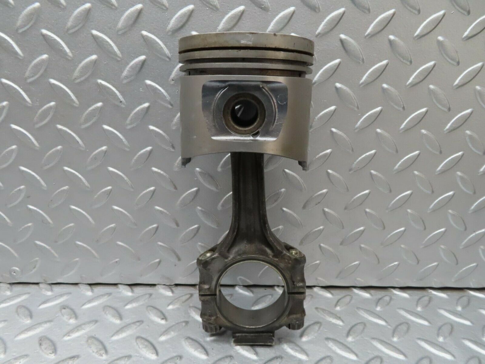 16571 Mercedes-Benz C107 350SLC Coupe Piston With Connecting Rod 92 mm