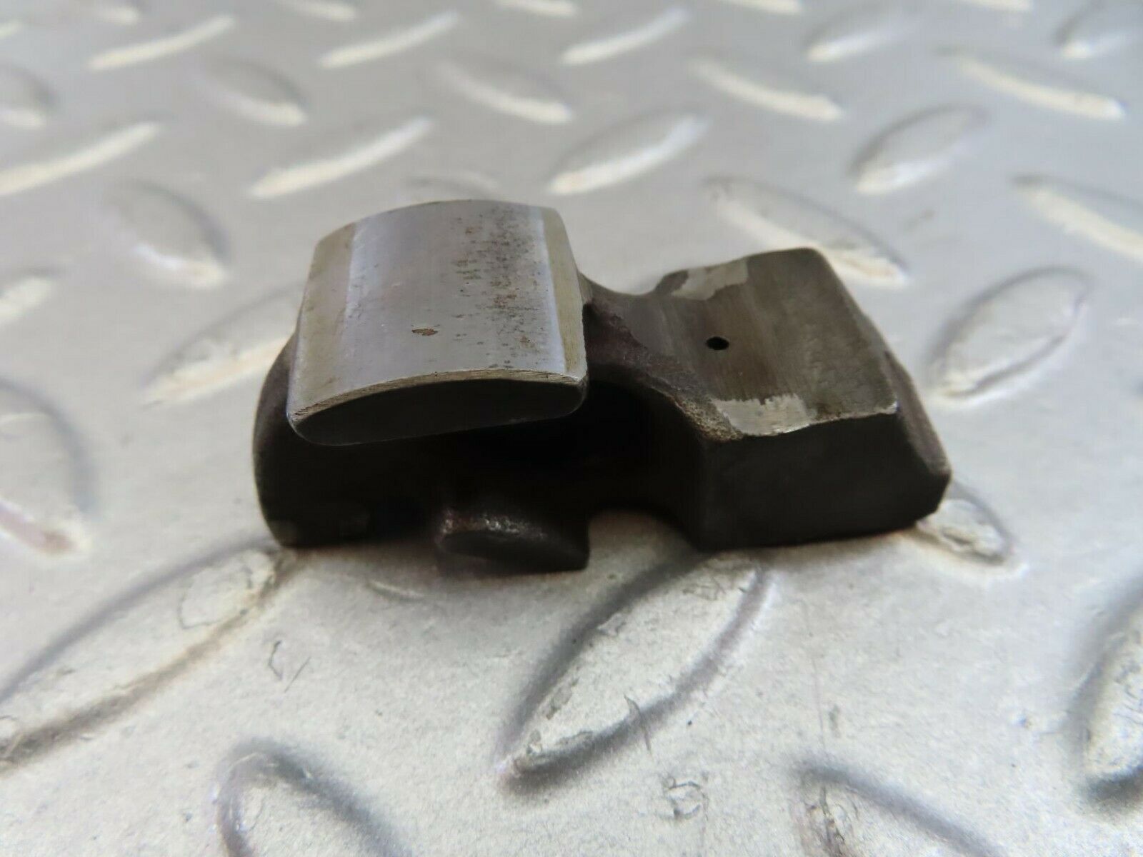 9862 Mercedes-Benz C123 280CE Coupe Valve Rocker Arm With Retaining Spring