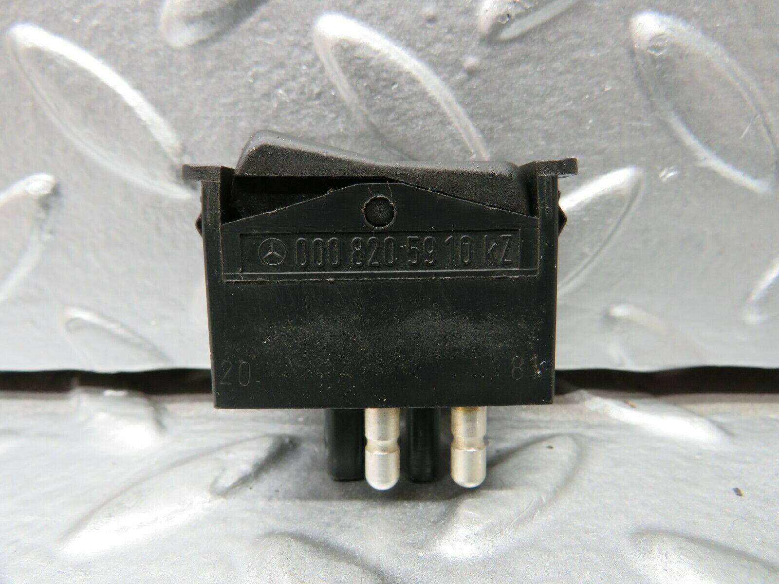 23156 Mercedes-Benz C123 230CE Coupe Interior Light Switch 0008205910