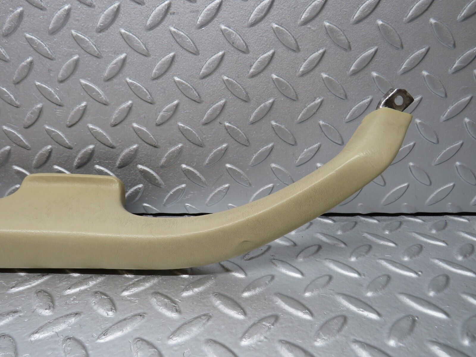 36861 Mercedes-Benz C126 420SEC Left Door Interior Handle Armrest Beige