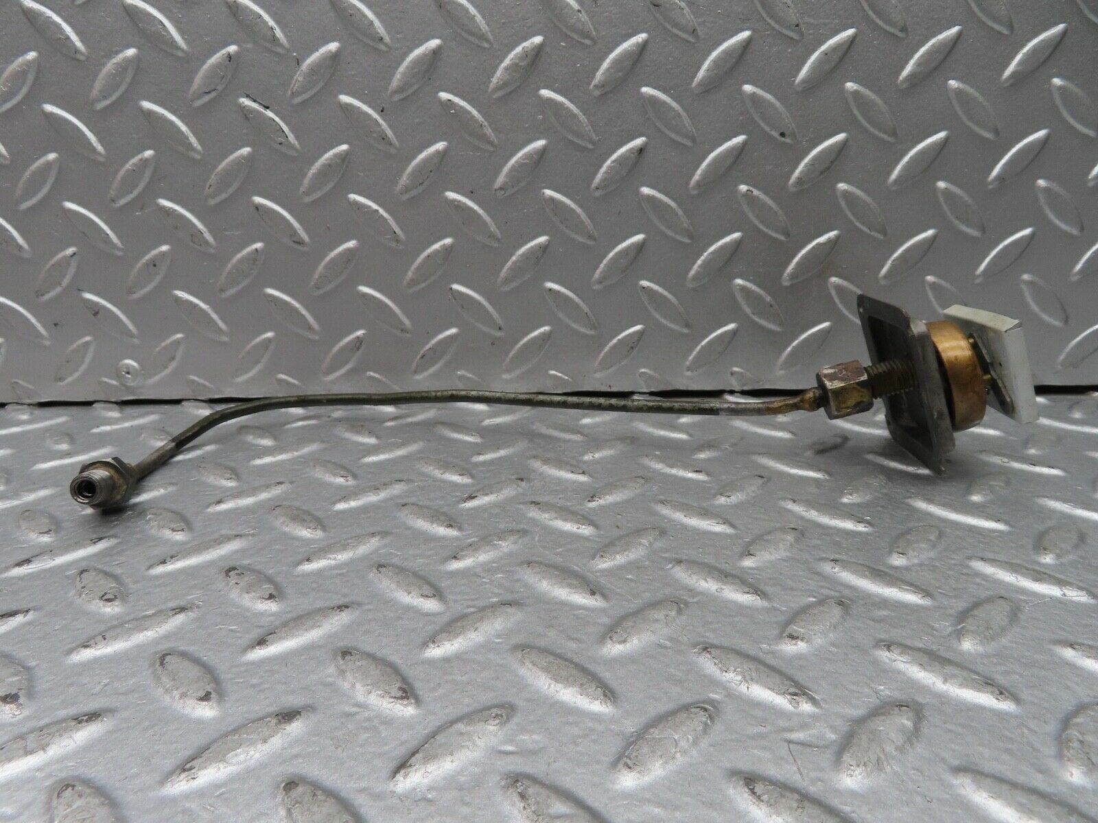 18986 Mercedes-Benz W121 190b Ponton Oil Pressure Gauge