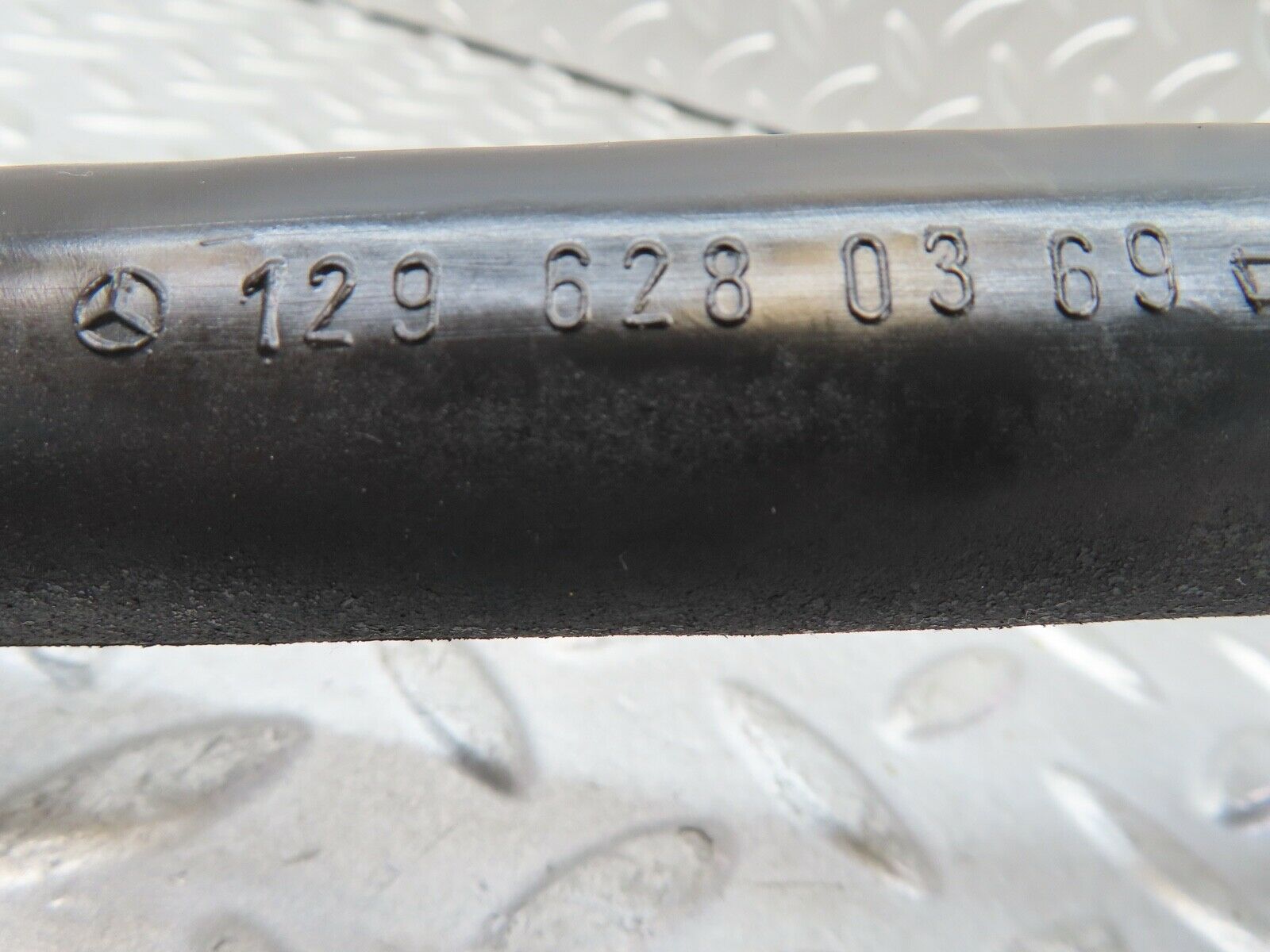 17293 Mercedes-Benz R129 300SL Coupe Water Drain Hose Pipe