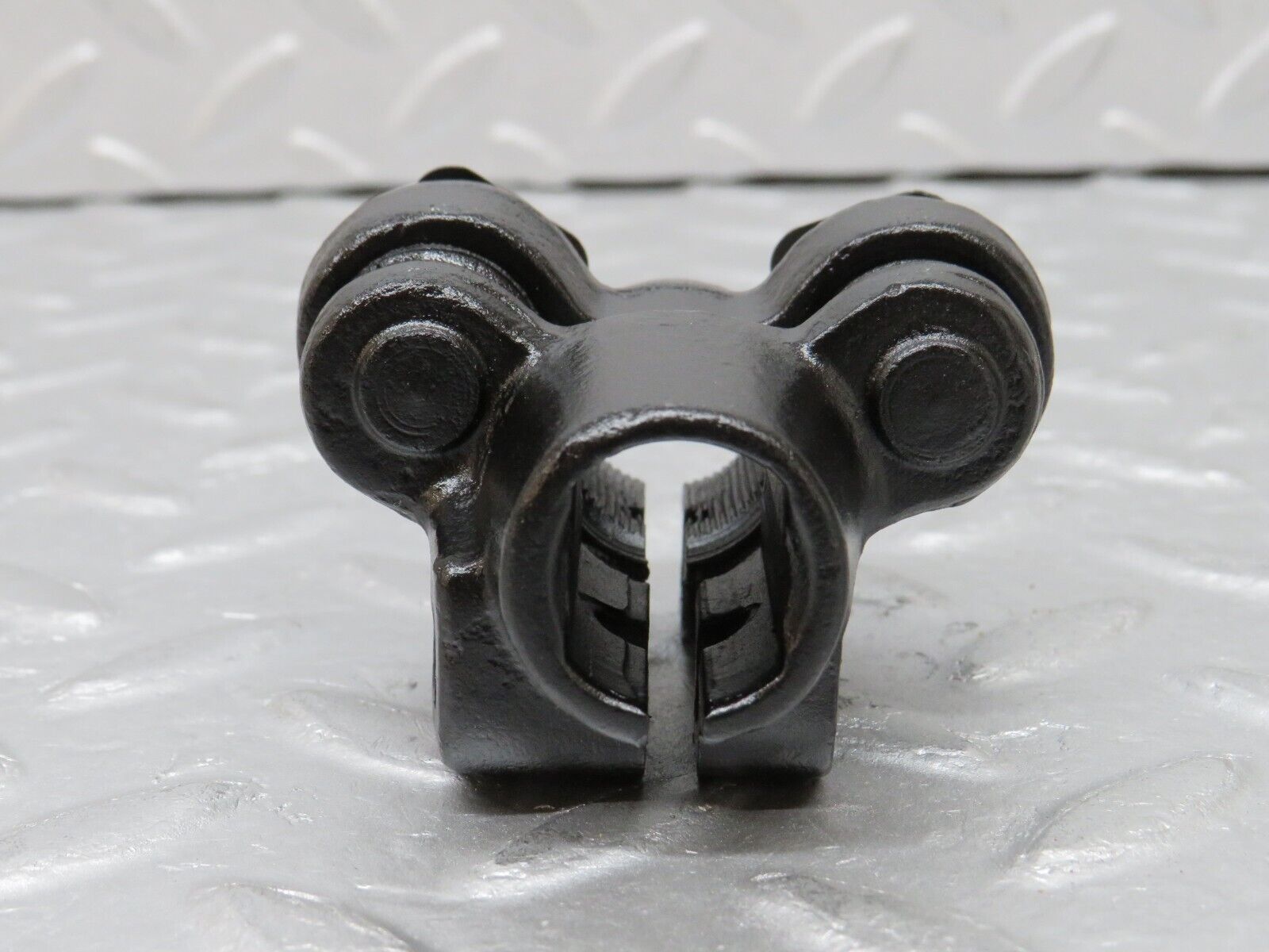 37475 Mercedes-Benz W109 300SEL Steering Column Lower Shaft Connector