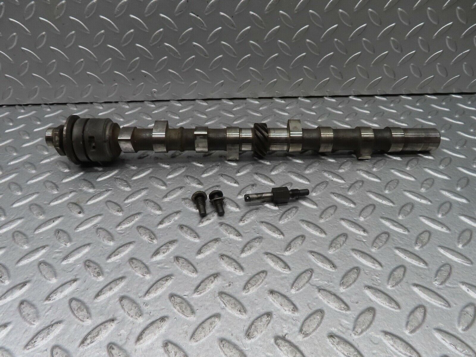 18538 Mercedes-Benz W136 170V Camshaft