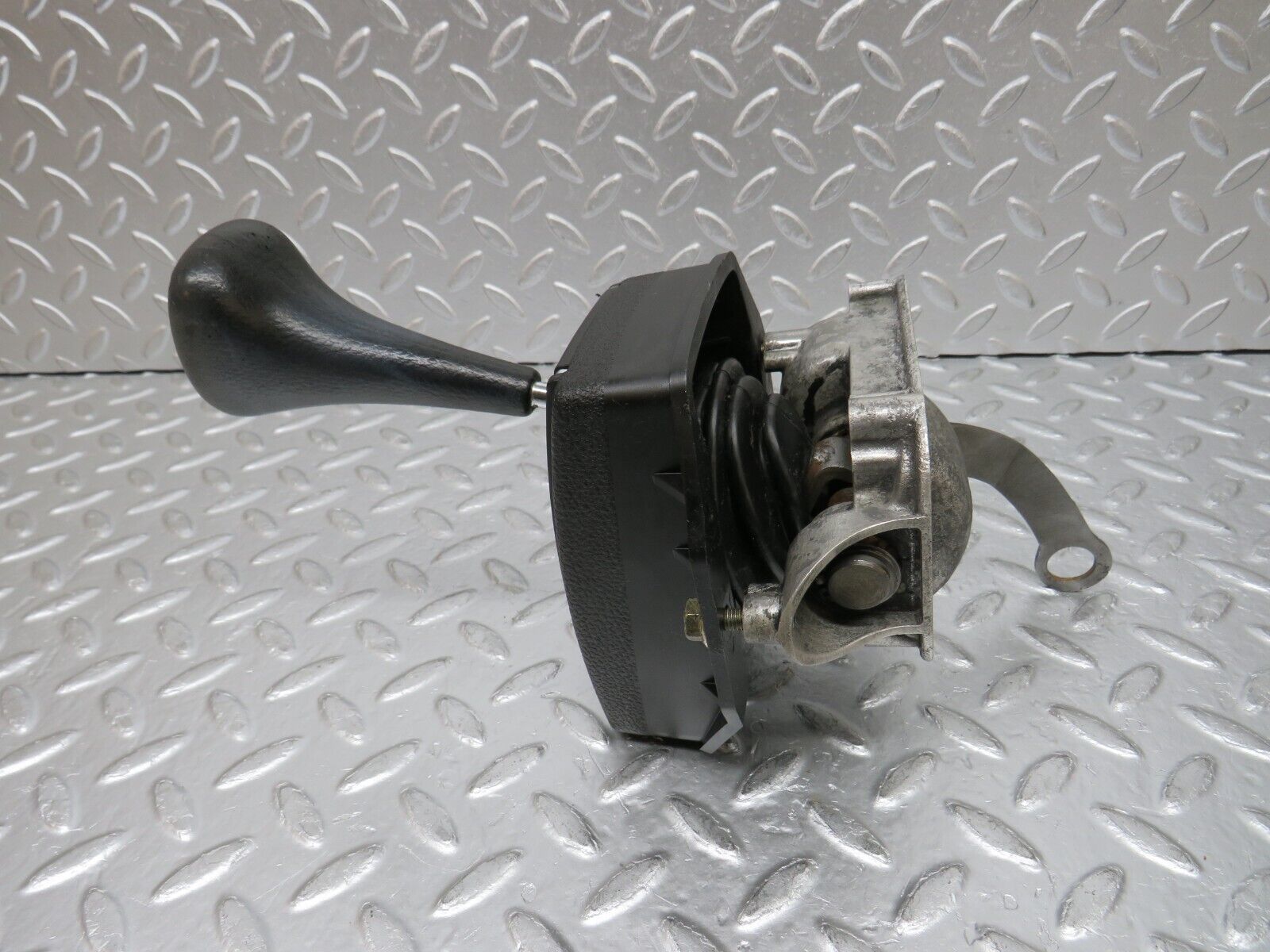 0760 Mercedes-Benz C107 350SLC Coupe Automatic Gear Shift Selector