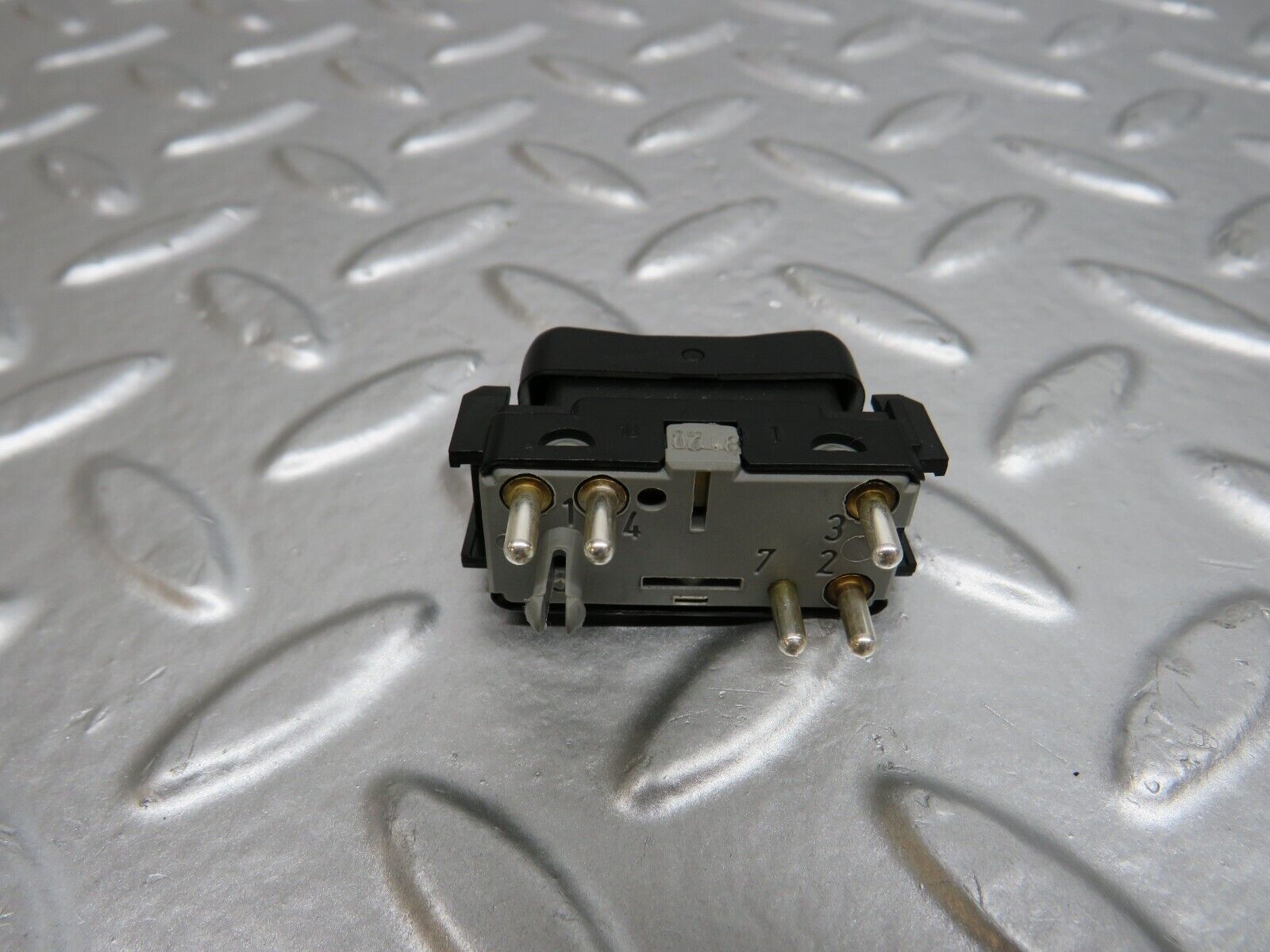 24671 Mercedes-Benz W140 S320 Electric Window Switch Left Side 1408210151