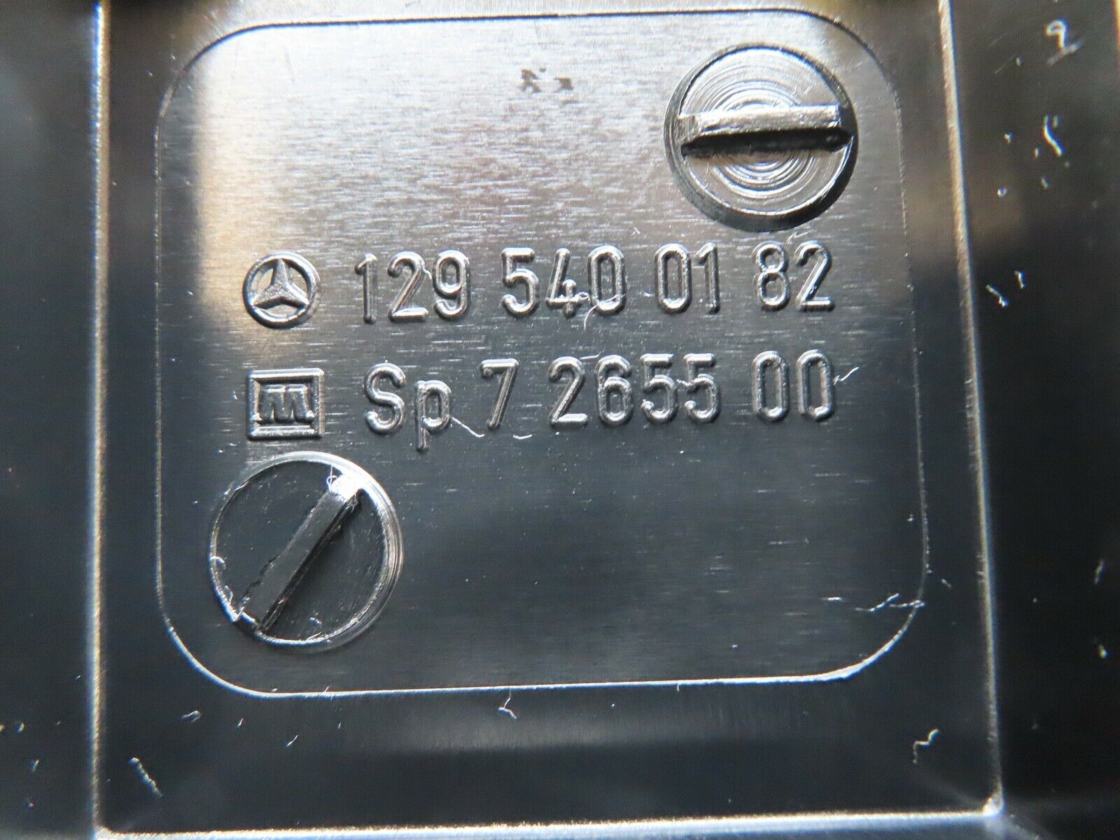 17481 Mercedes-Benz R129 300SL Coupe Fuse Box Cover Lid 1295400182