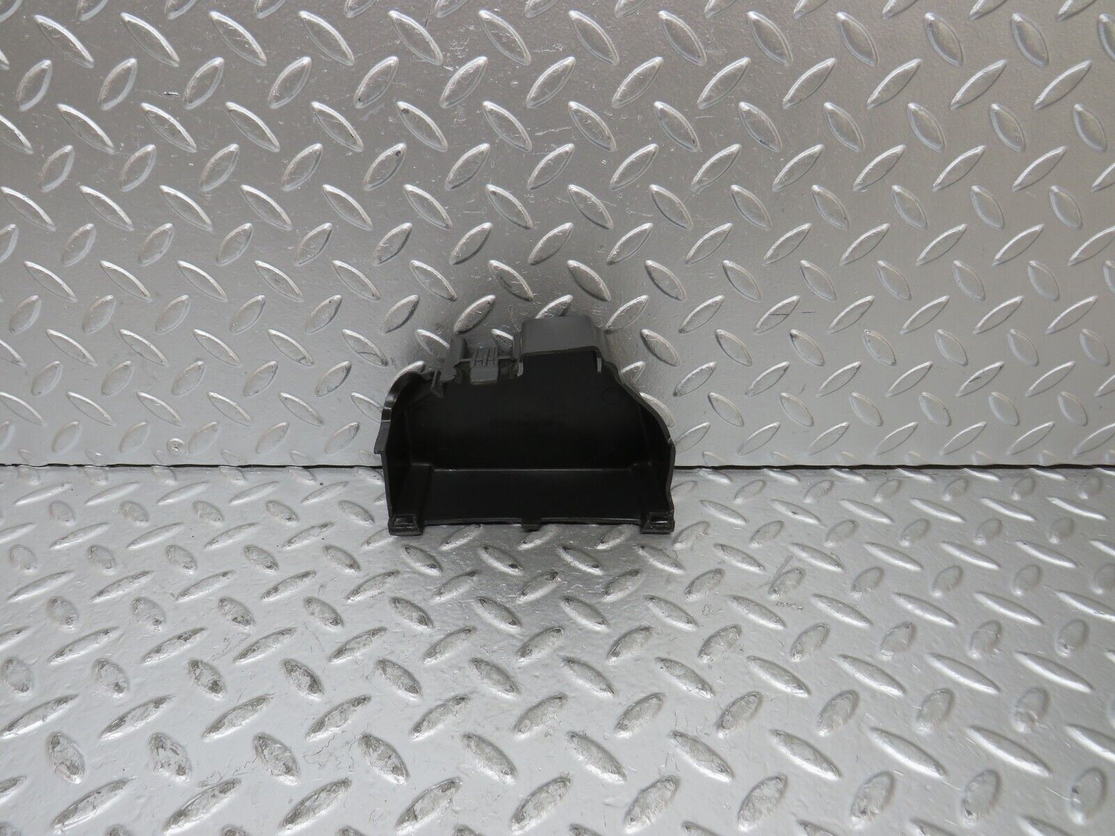 27290 Mercedes-Benz W123 280E Fuse Box Relay Cover 1235450146