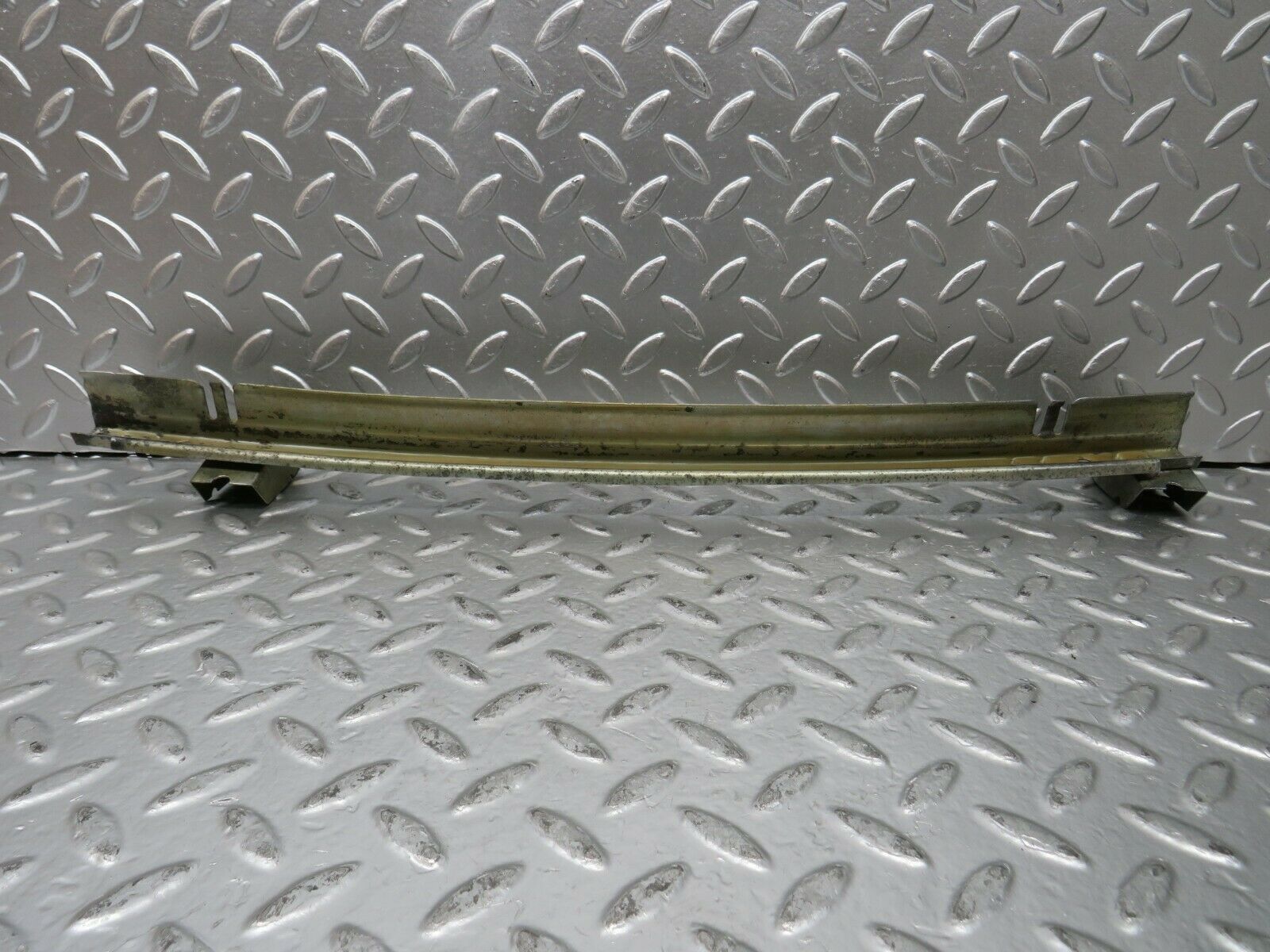 23471 Mercedes-Benz W114 280E Front Left Door Window Channel