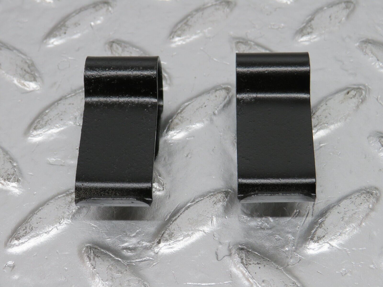 32577 Mercedes-Benz S124 300TE Wagon Radiator Fan Shroud Holder 2015040046