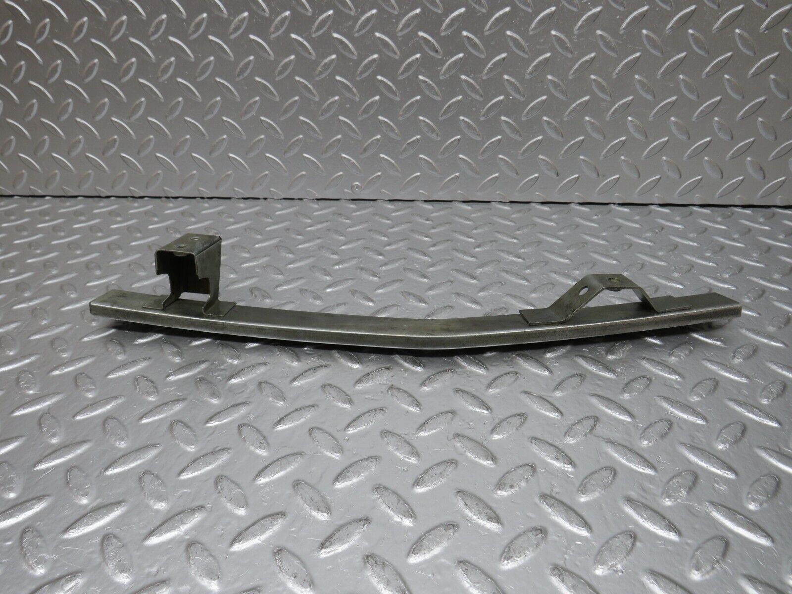 0755 Mercedes-Benz C107 350SLC Coupe Rear Right Window Channel