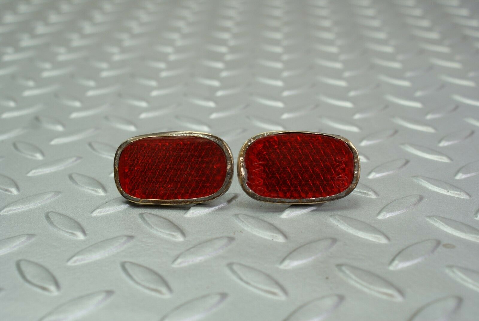 2731 Mercedes-Benz W105 219 PONTON Rear Body Reflectors