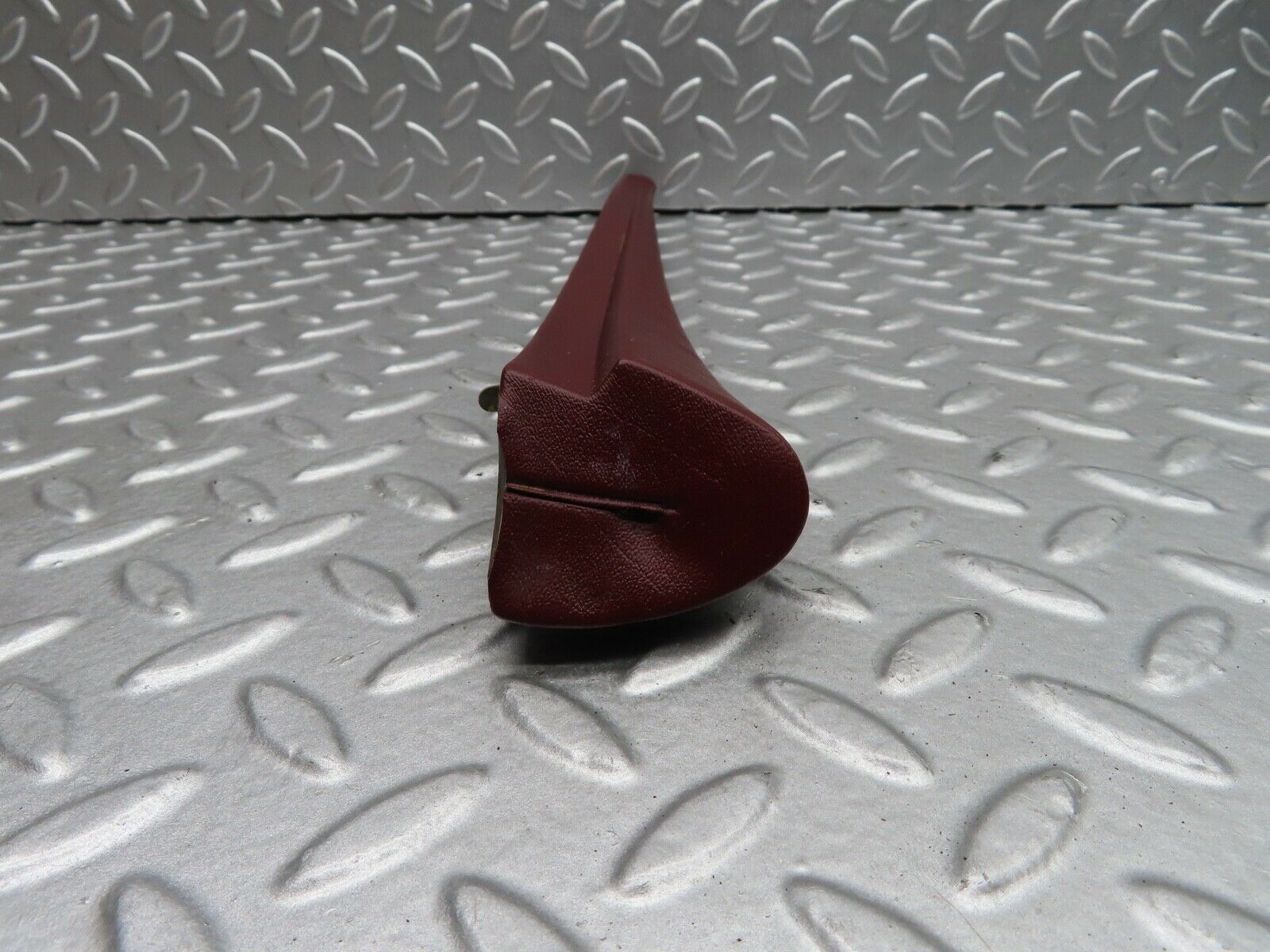 21422 Mercedes-Benz W126 300SE Front Left Door Interior Trim Burgundy Red