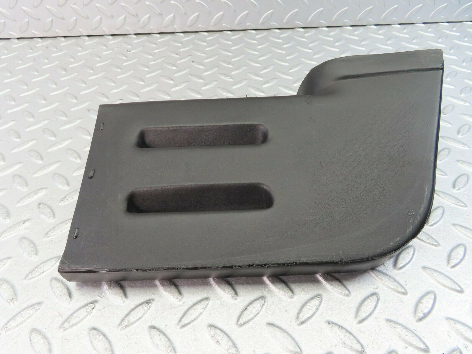 9324 Mercedes-Benz C124 300CE Coupe Ventilation Air Duct Left Side 1249310346