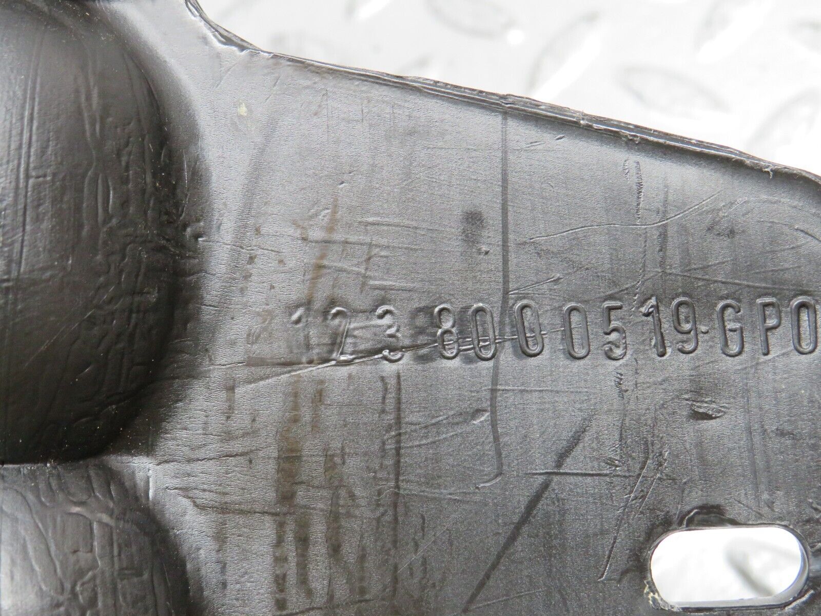 28028 Mercedes-Benz W123 280E Vacuum Reservoir 1238000519