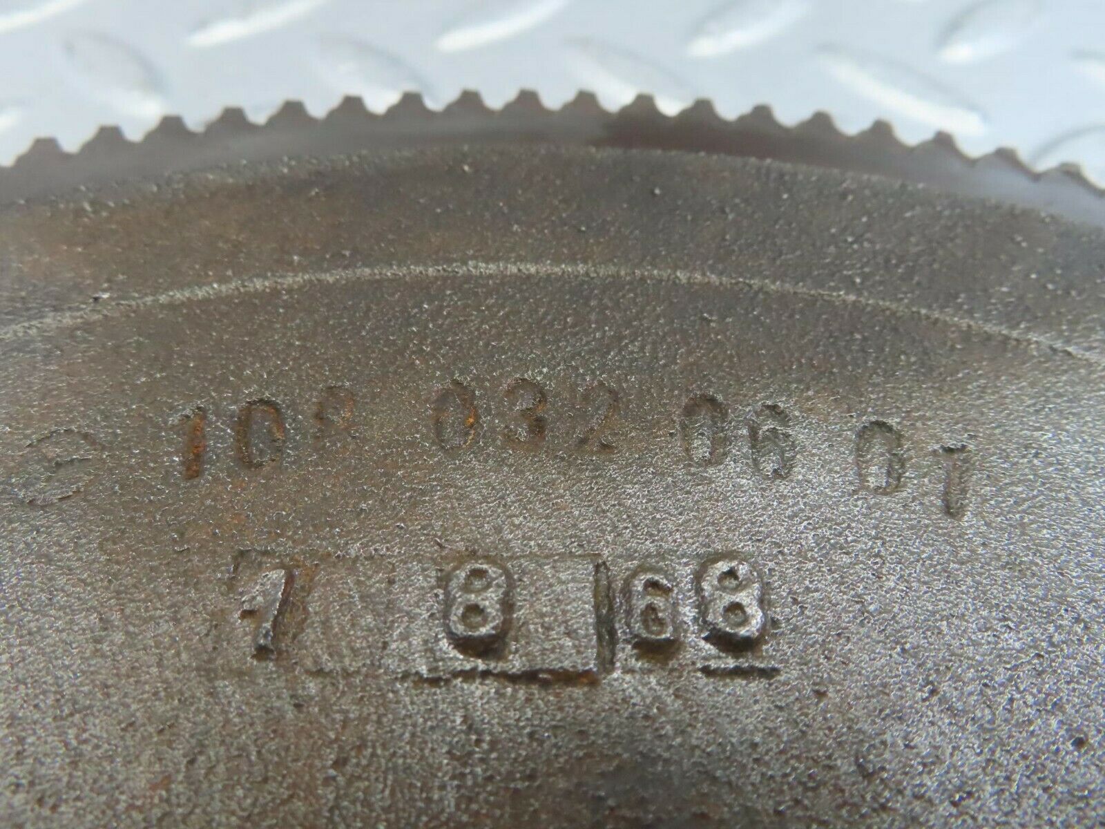 10178 Mercedes-Benz W111 280SE Flywheel 1080320601