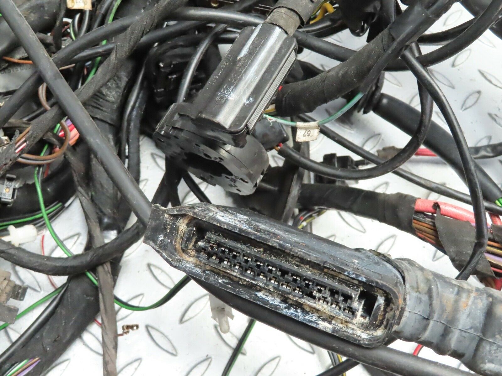 21647 Mercedes-Benz W126 300SE Engine Chassis Body Wire Wiring Harness