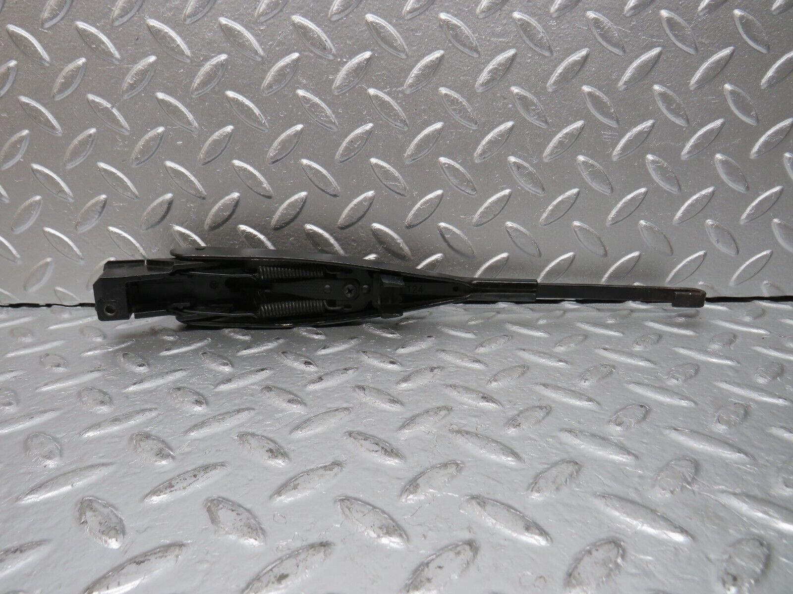 31495 Mercedes-Benz S124 220TE Wagon Wiper Arm Bosch