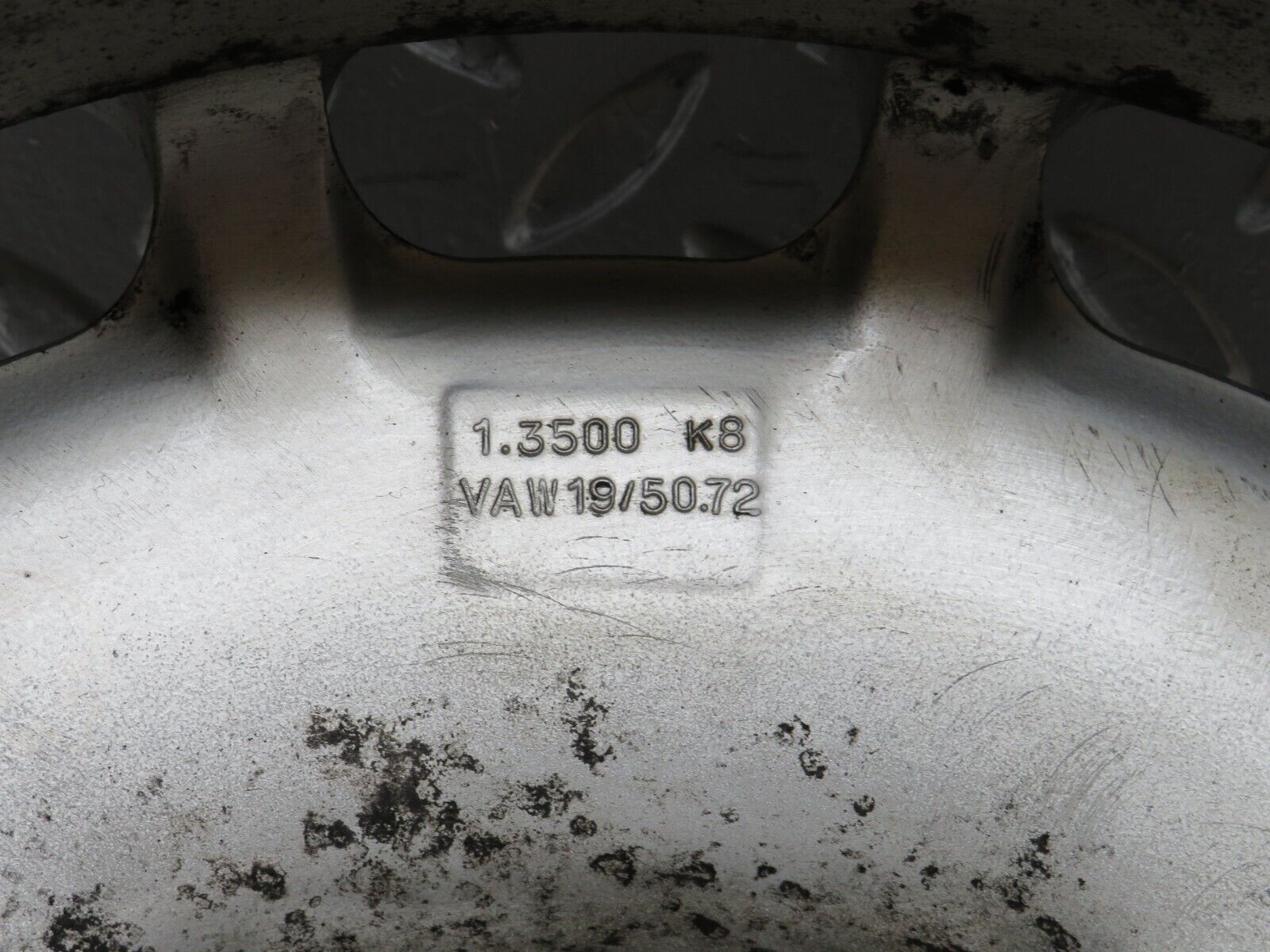 29611 Mercedes-Benz W124 230E Alloy Wheel 6.5Jx15H2 ET49 1244001802