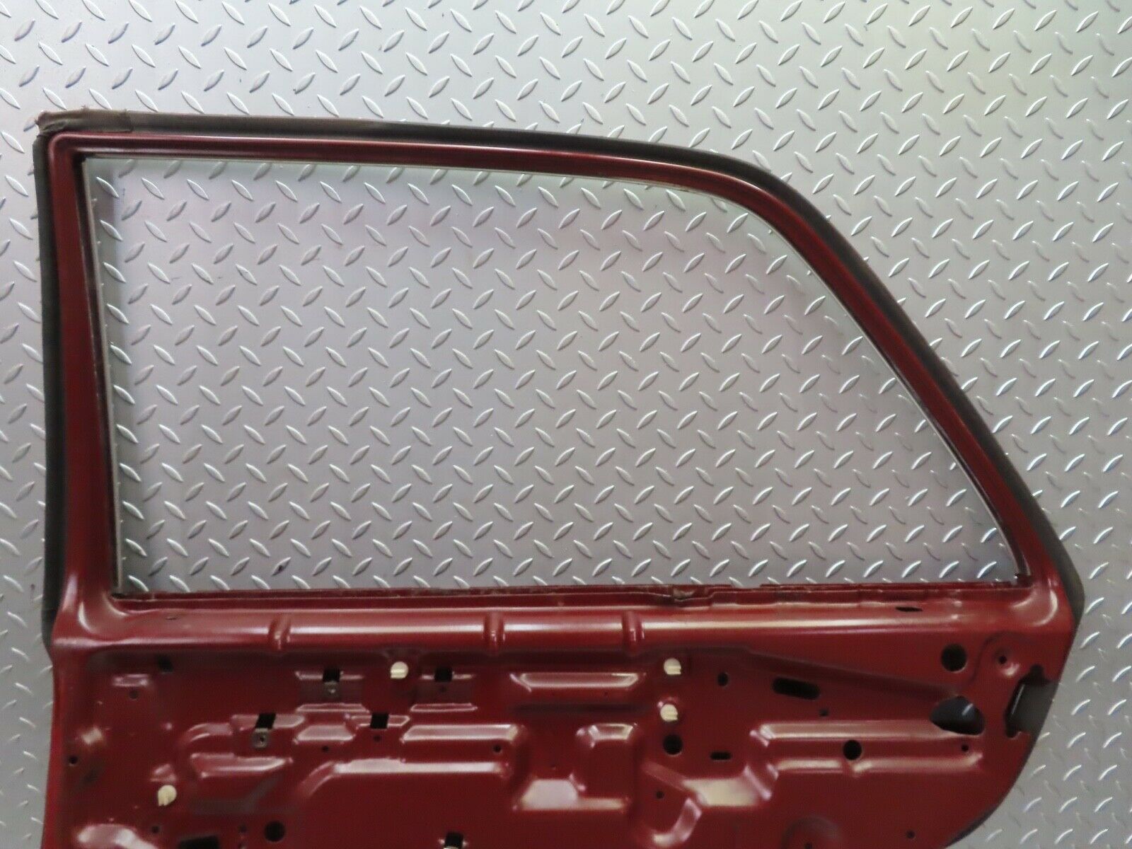 19184 Mercedes-Benz W123 300D Rear Right Door