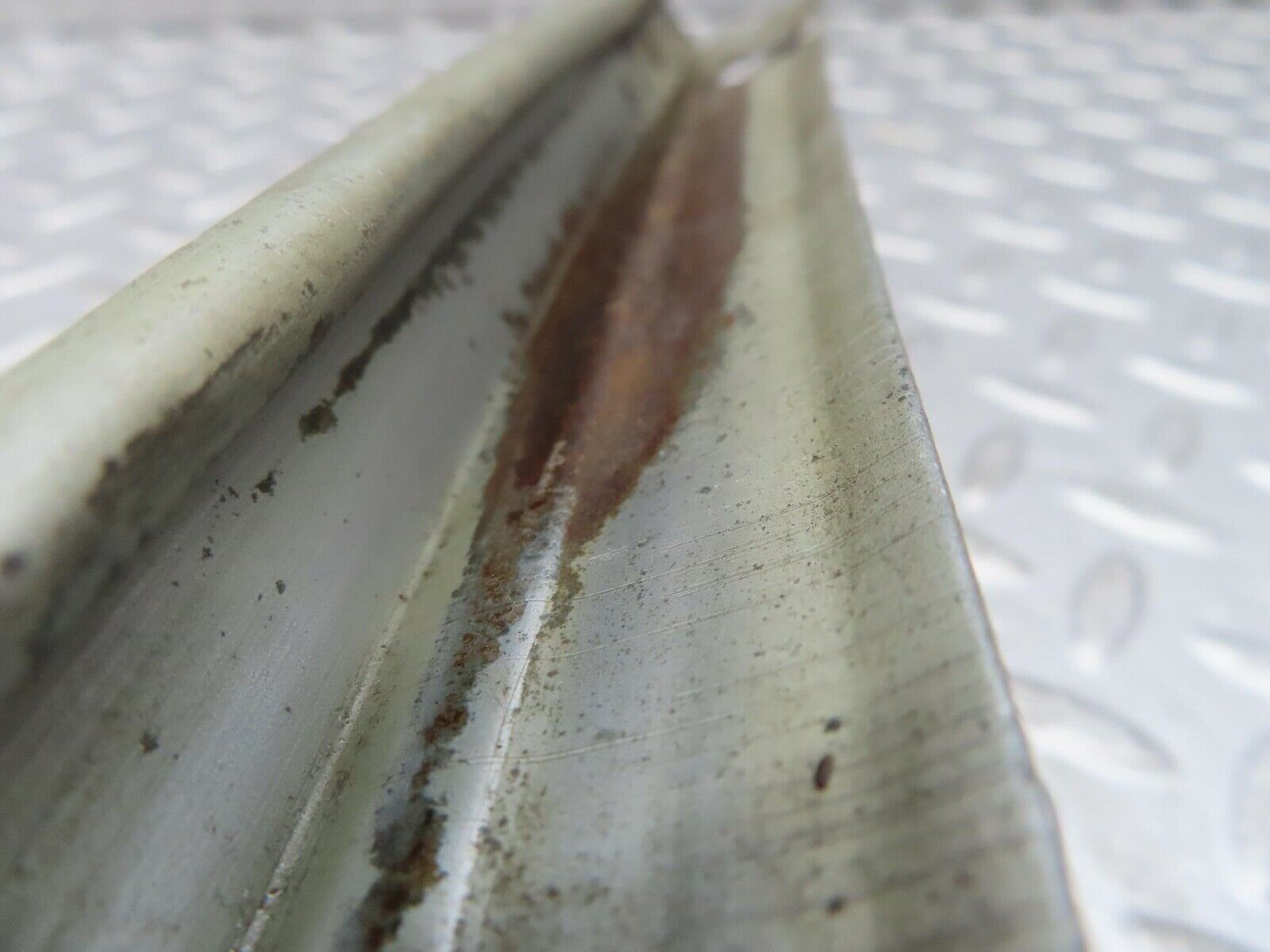 12487 Mercedes-Benz W108 280SE 3.5 Front Right Window Channel