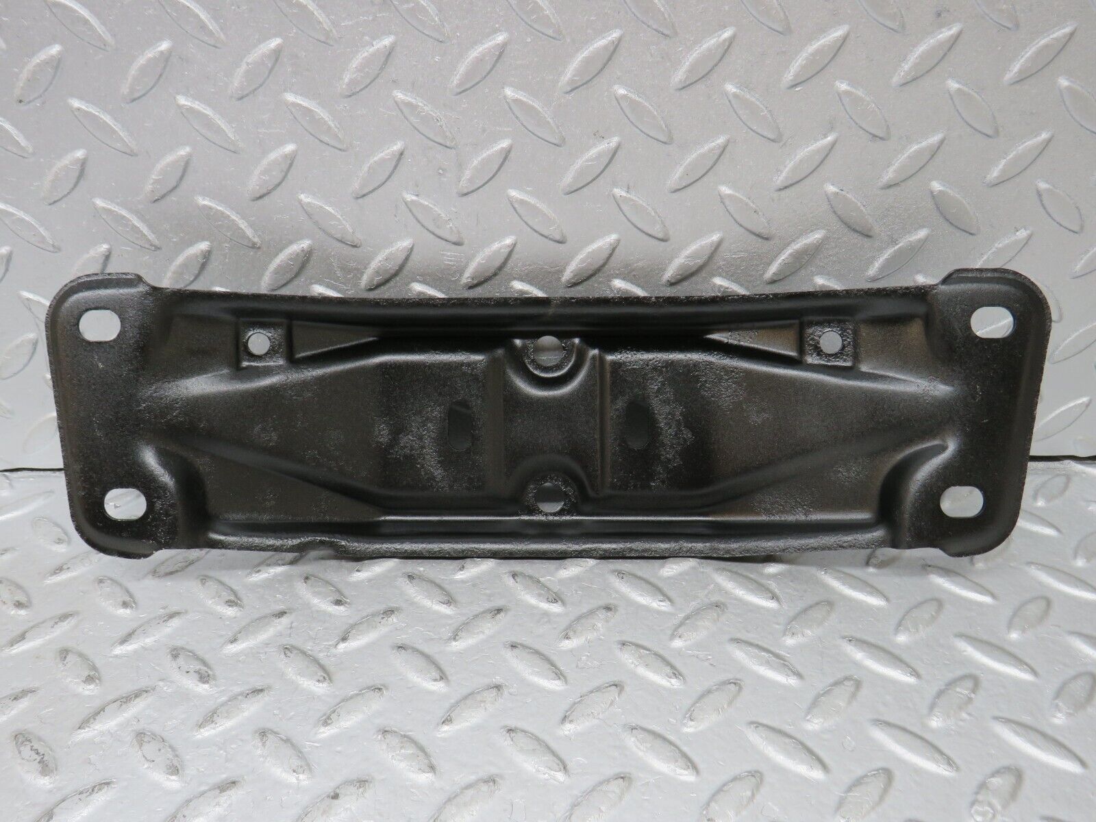 36344 Mercedes-Benz W126 420SE Gearbox Mount Bracket