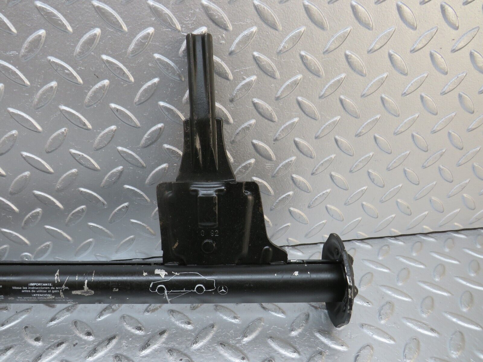 32730 Mercedes-Benz W124 Car Jack 1245830315