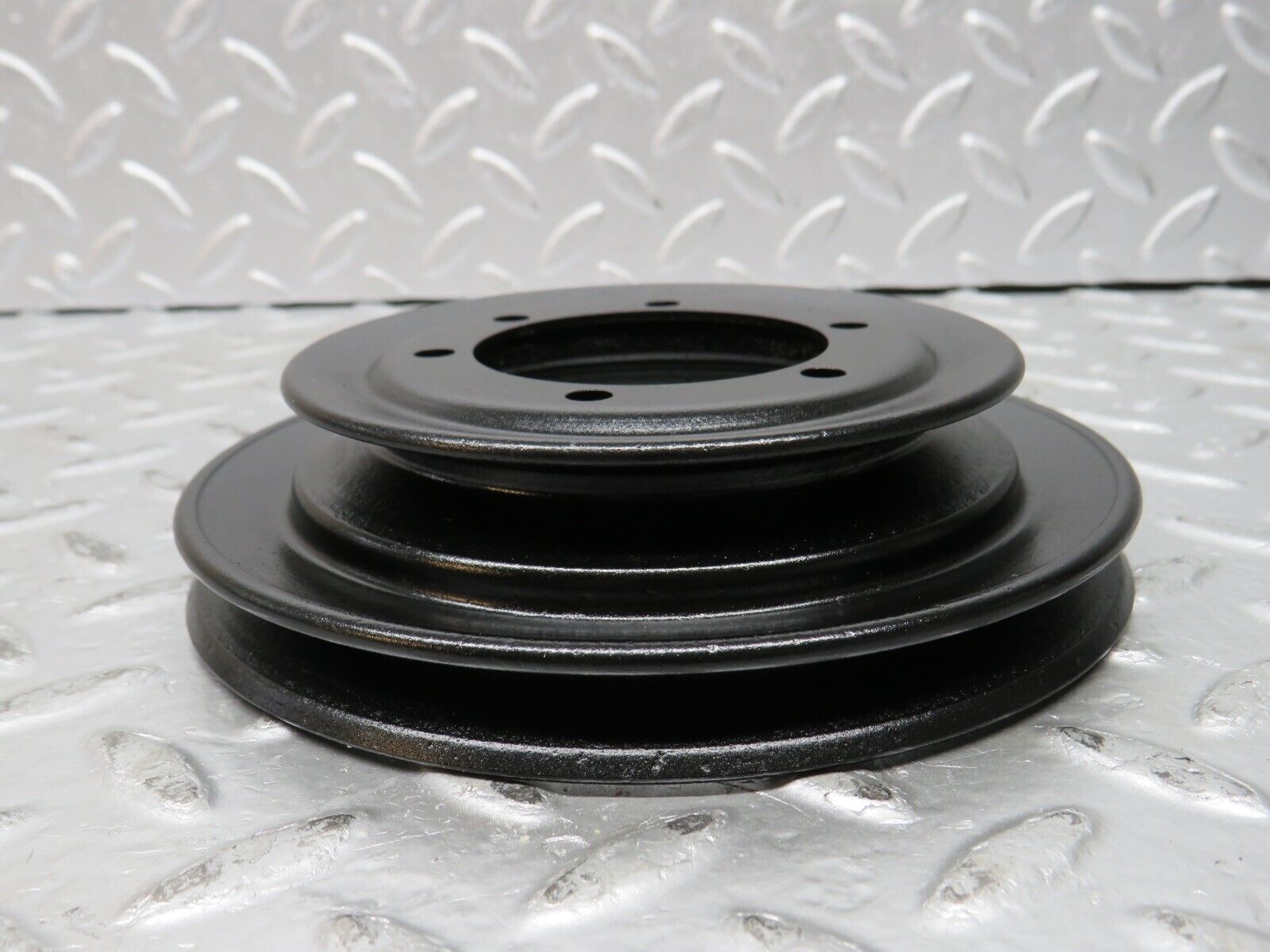 32020 Mercedes-Benz W123 230E Crankshaft Pulley 1020320404