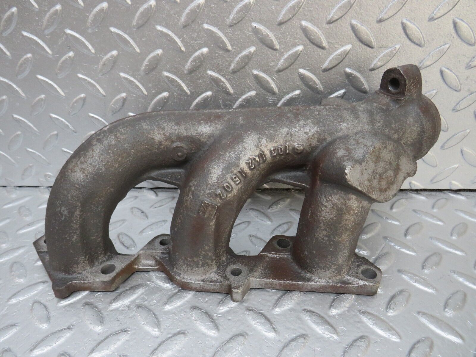 34689 Mercedes-Benz W124 260E Exhaust Manifold 1-3 Cylinder 1031421602