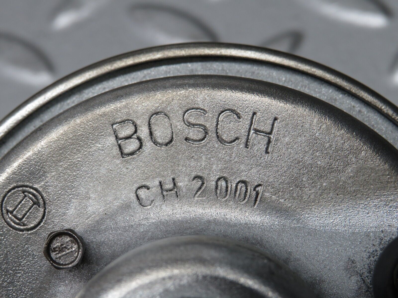 30311 Mercedes-Benz W124 230E Horn Bosch CH2001