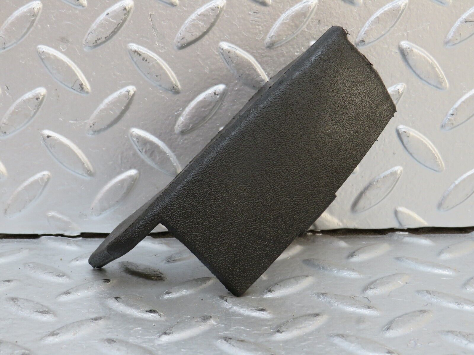 28330 Mercedes-Benz S123 240D Wagon Front Seat Trim Black 1239193320