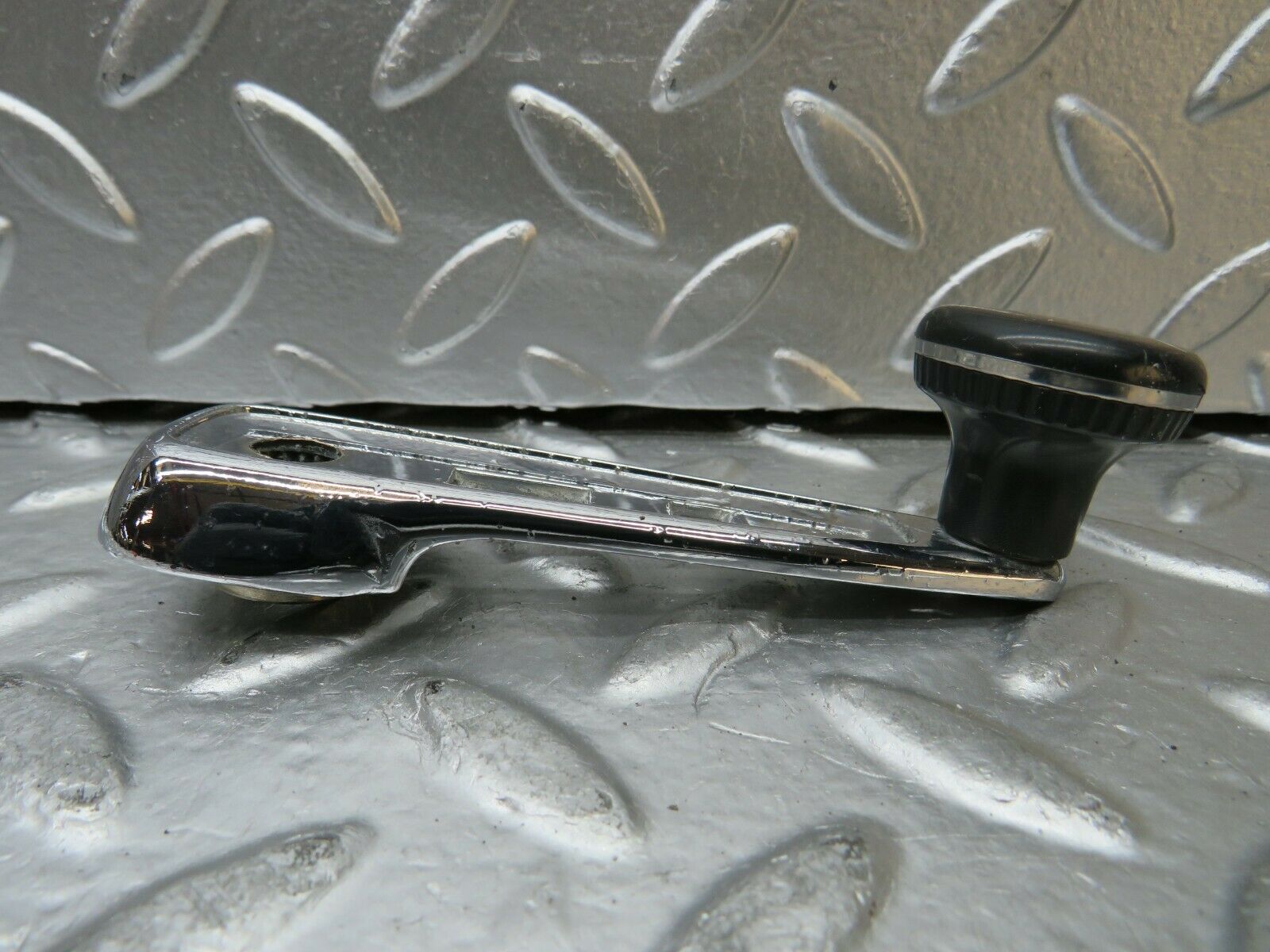 22990 Mercedes-Benz C123 230CE Coupe Window Lifter Crank Handle