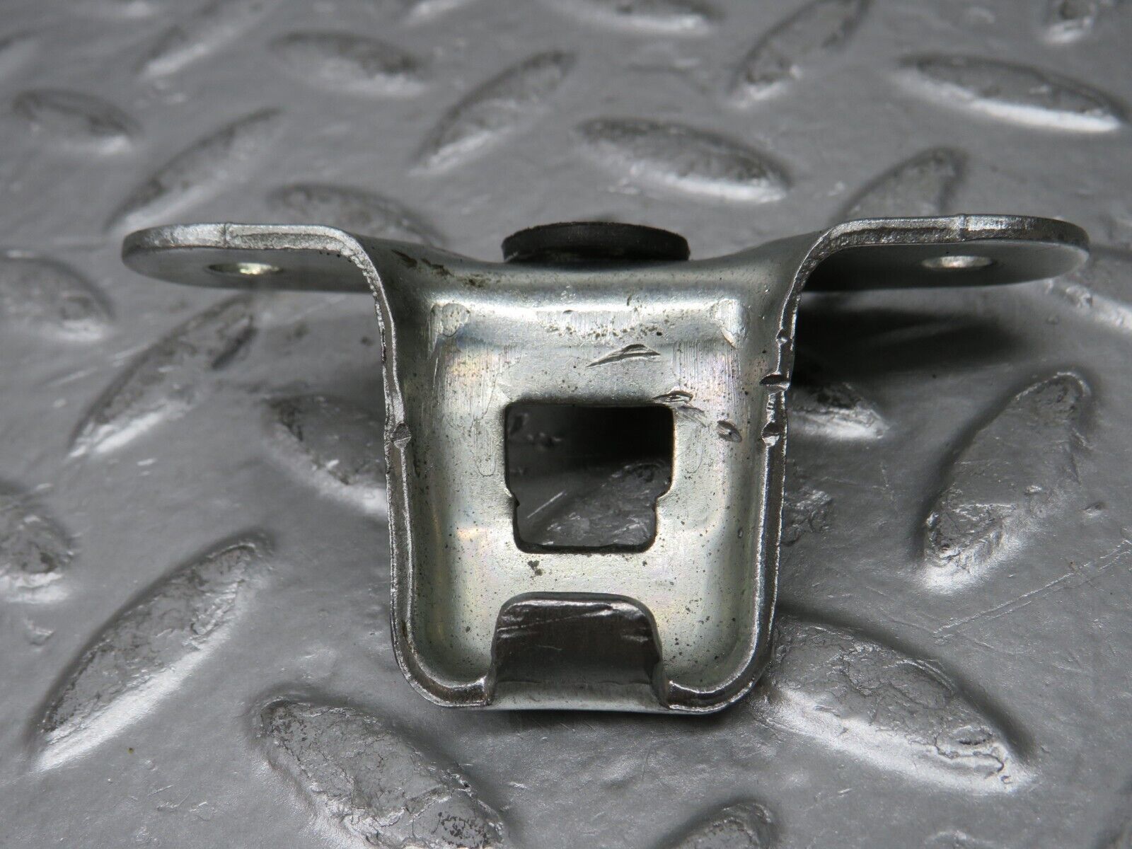 29711 Mercedes-Benz W123 230E Trunk Lock Latch 1237580150