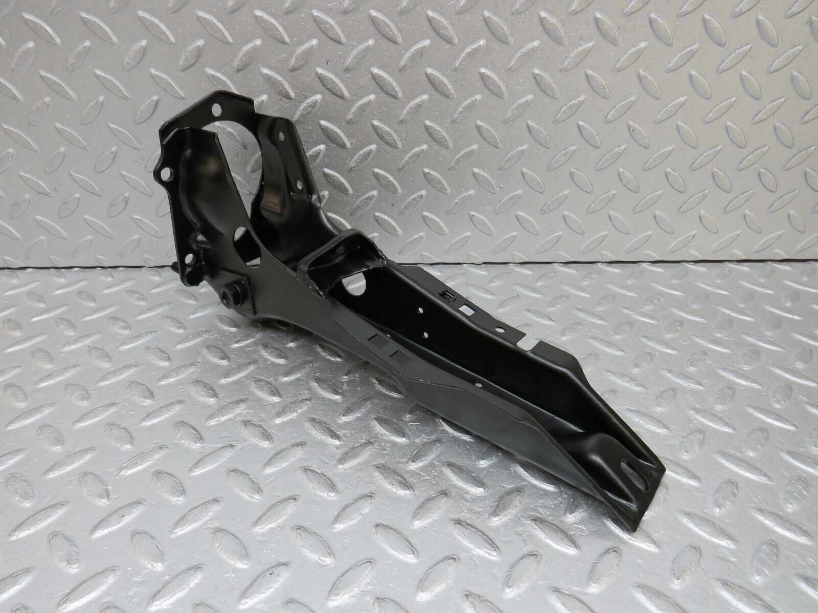 37520 Mercedes-Benz W109 300SEL Brake Pedal Bracket