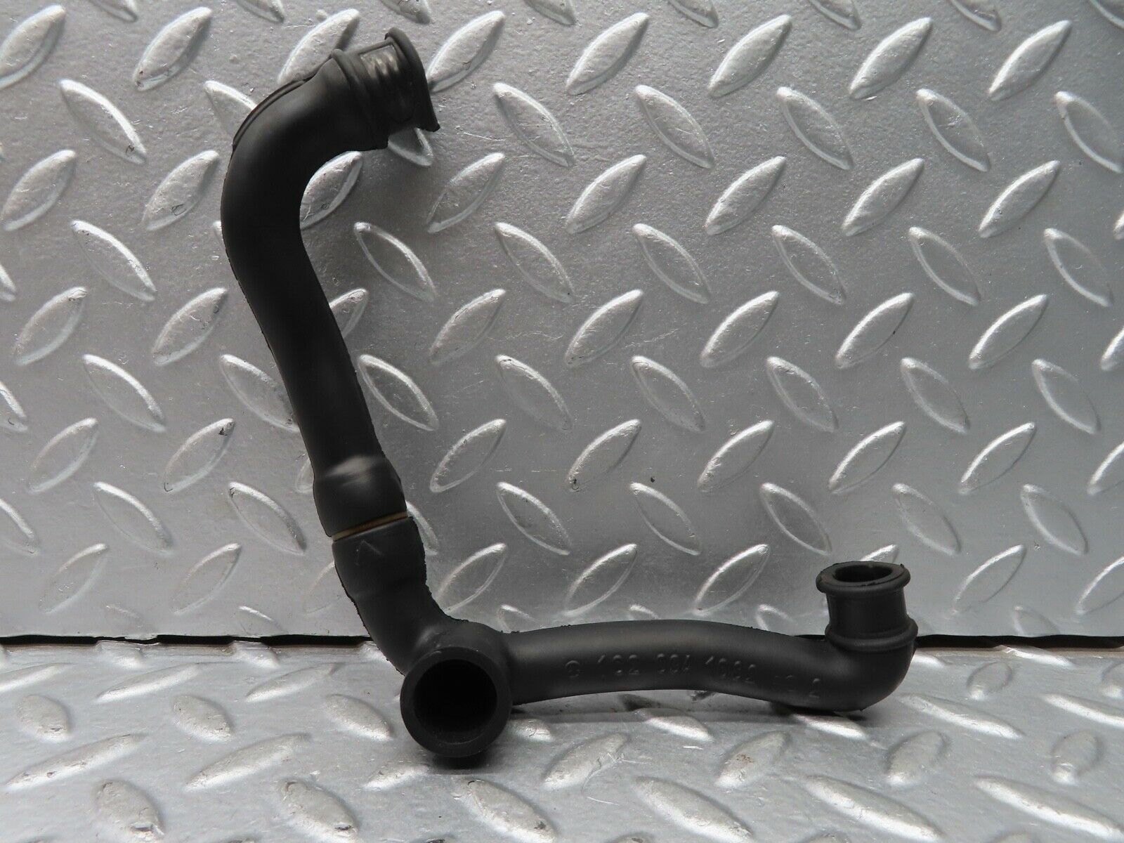 21219 Mercedes-Benz W123 230E Air Intake Pipe 1020941682