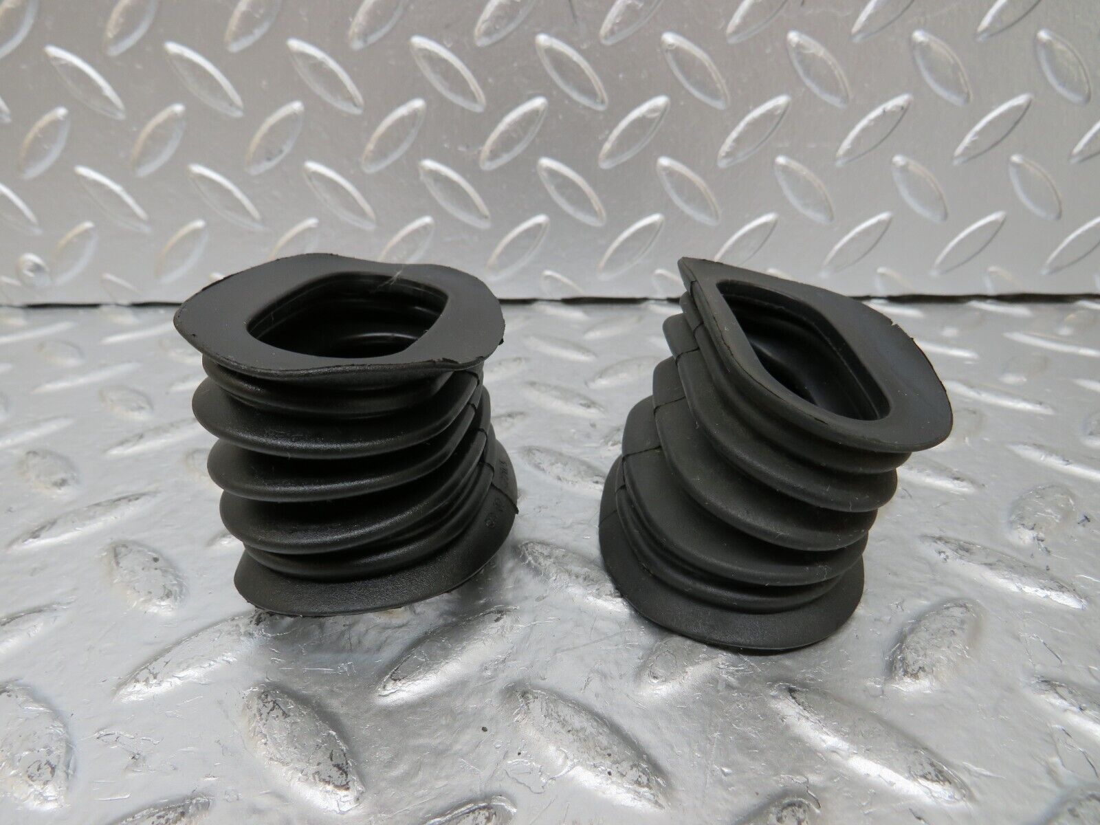 25790 Mercedes-Benz W124 280E Front Door Wire Protector Rubber Pair 1248210197