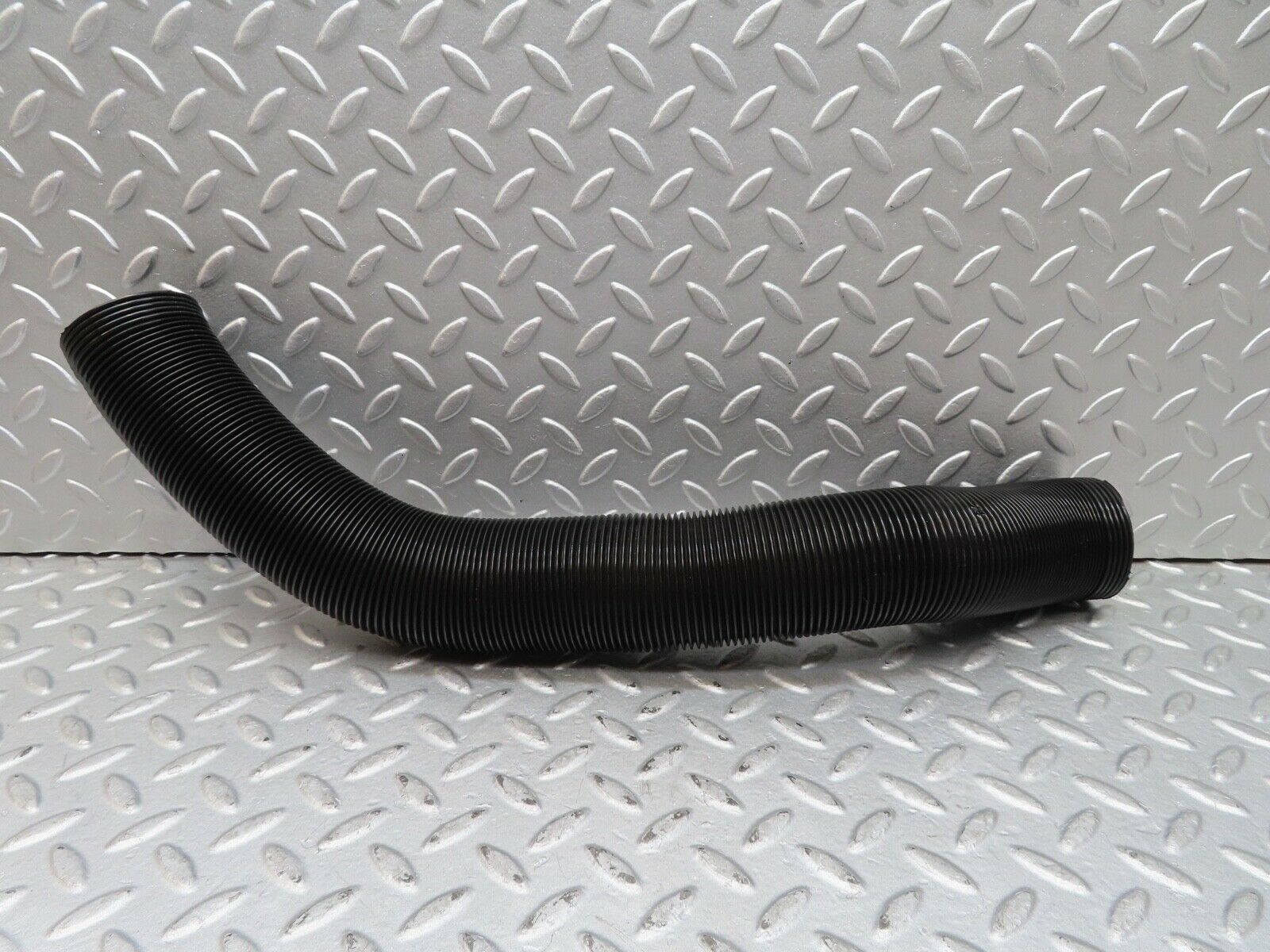 16832 Mercedes-Benz C123 280CE Coupe Dash Air Vent Pipe