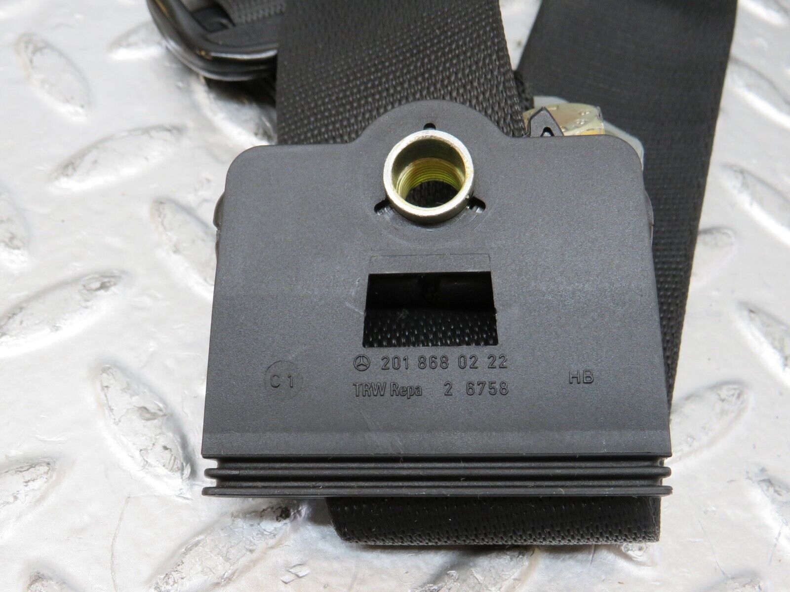 25985 Mercedes-Benz W124 280E Seat Belt Front Right 1248600586