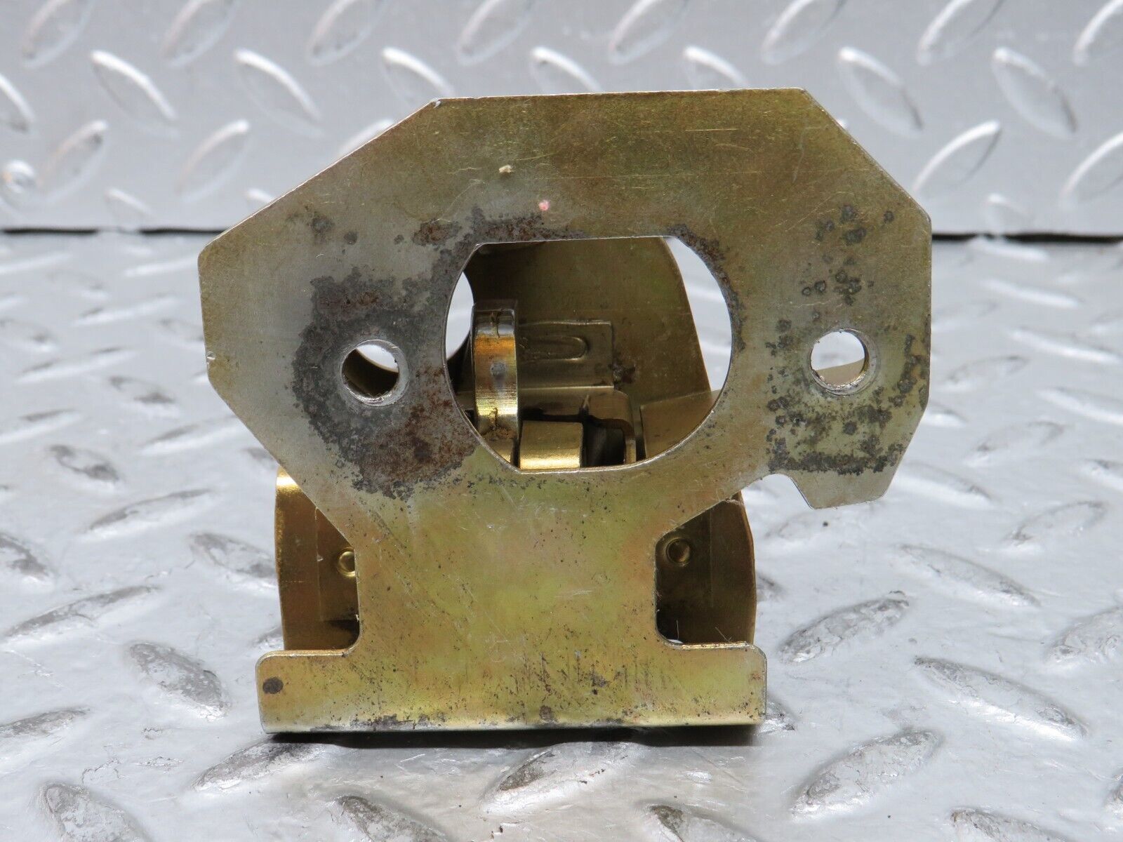 28776 Mercedes-Benz W123 230E Boot Trunk Lock