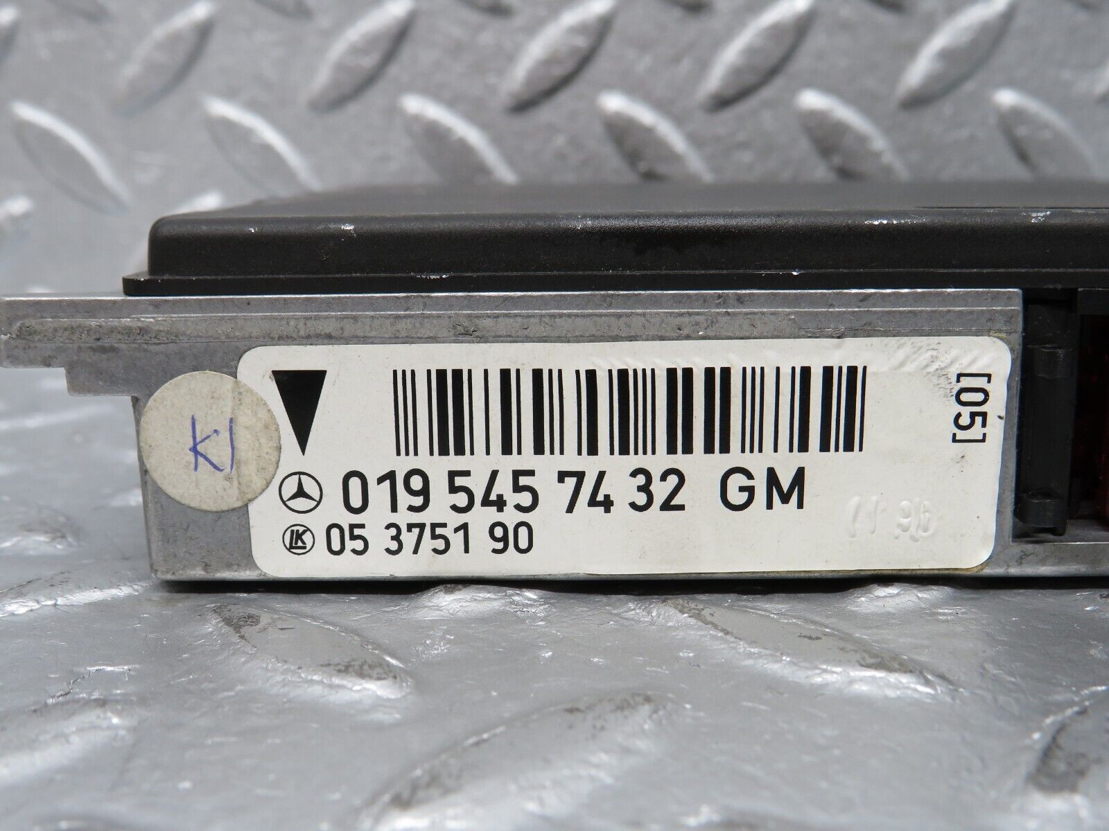 39480 Mercedes-Benz R129 320SL Coupe ECU General Module Control Unit 0195457432