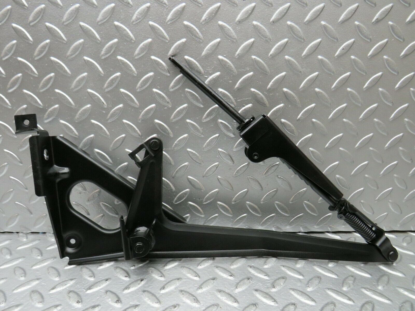 23061 Mercedes-Benz C123 230CE Coupe Handbrake Regulator