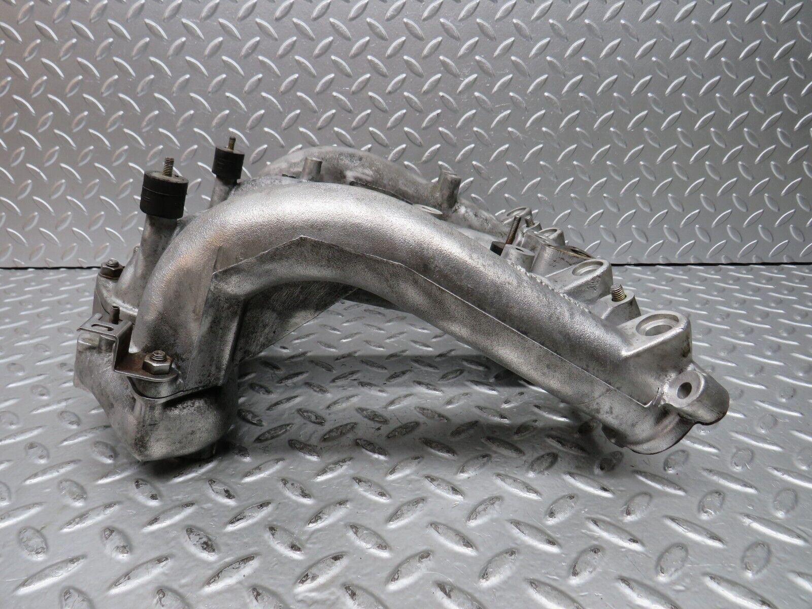 28696 Mercedes-Benz W123 230E Intake Manifold 1021410301 1021411190