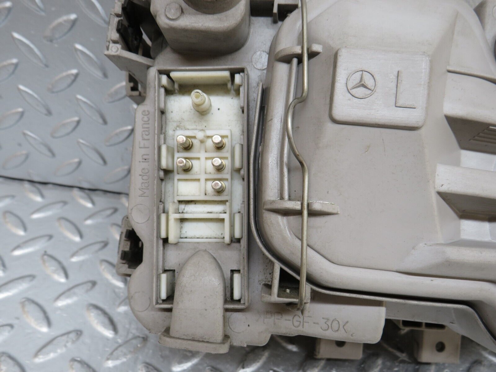 33225 Mercedes-Benz W202 C180 Headlight Hella Left Side