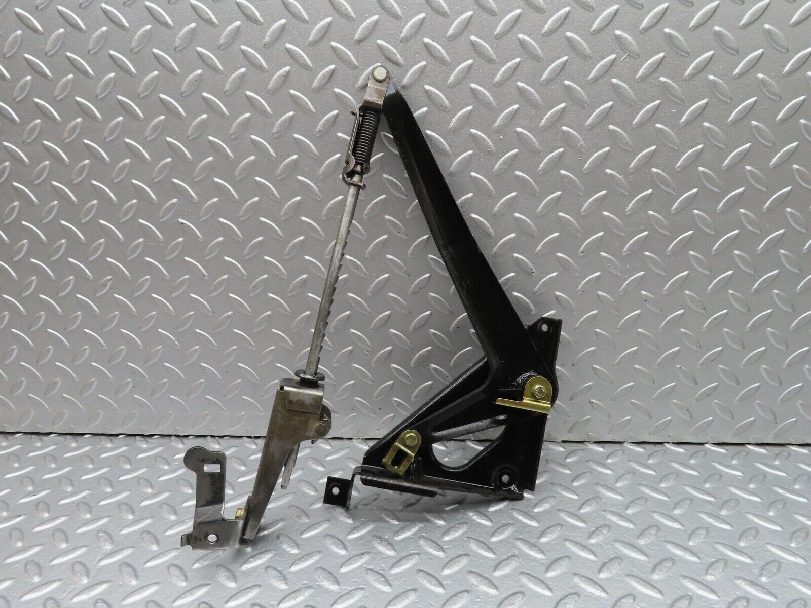 18144 Mercedes-Benz W123 200 Handbrake Regulator