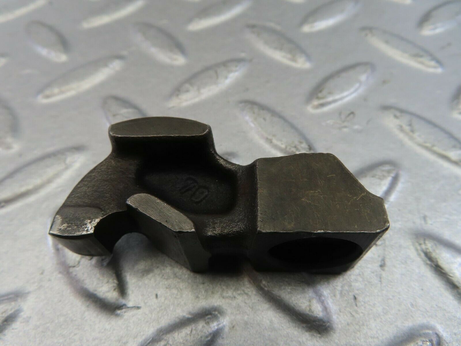 9867 Mercedes-Benz C123 280CE Coupe Valve Rocker Arm With Retaining Spring