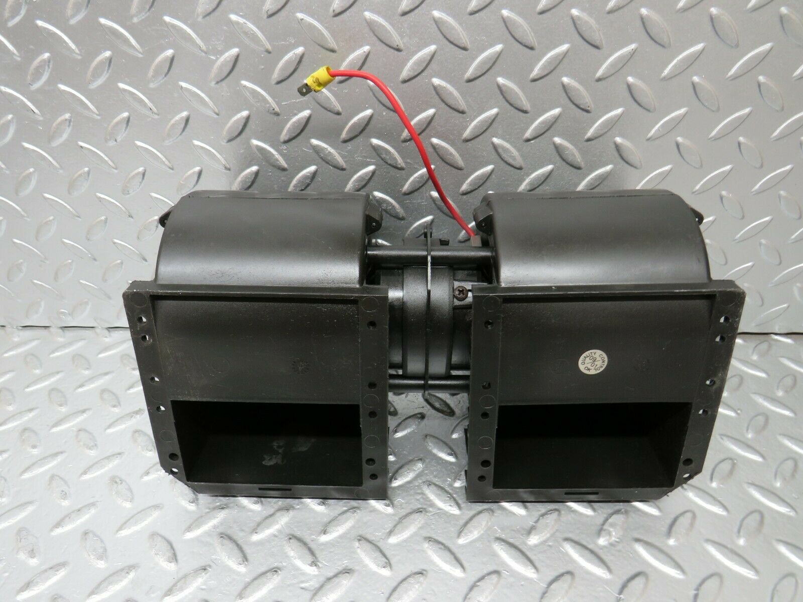 24336 Mercedes-Benz S124 220TE Wagon Heater Blower Motor With Housing 006-A45-22