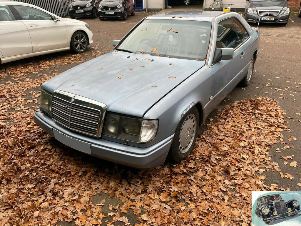 9237 Mercedes-Benz C124 300CE Coupe Tail Light Cover Right Side